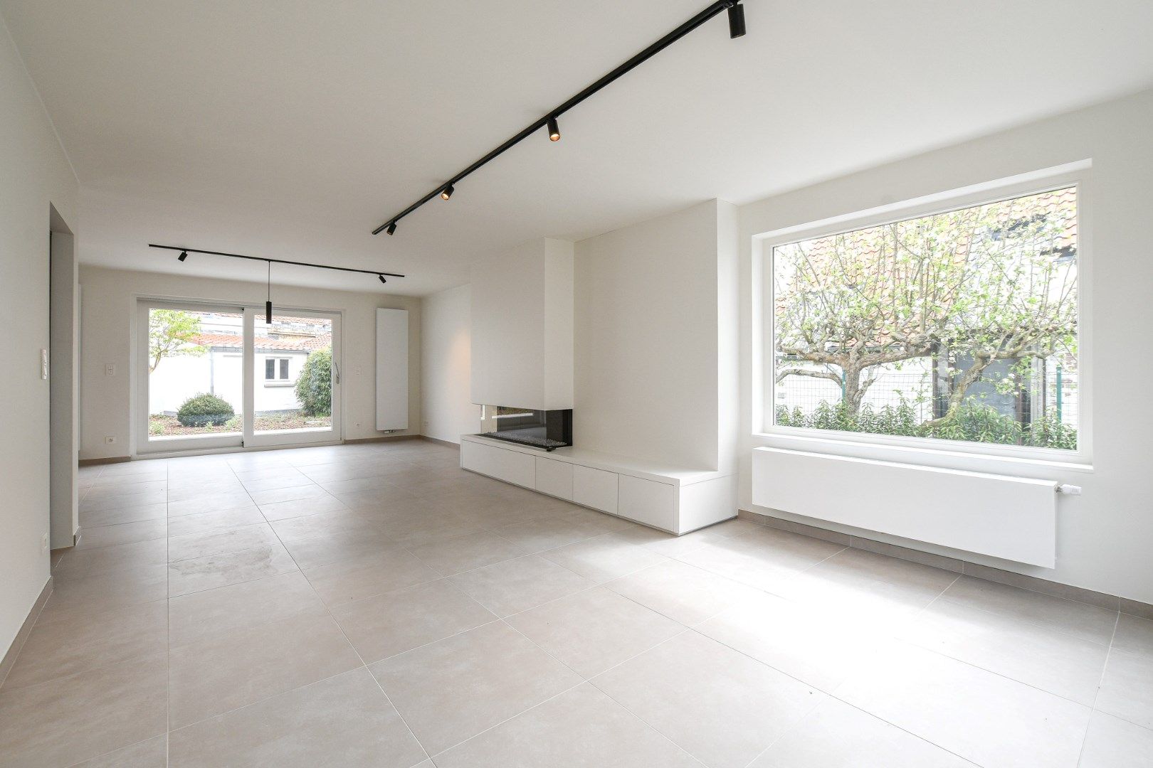 Prachtige gerenoveerde villa in het hart van Lissewege – wonen in stijl en comfort! foto 11