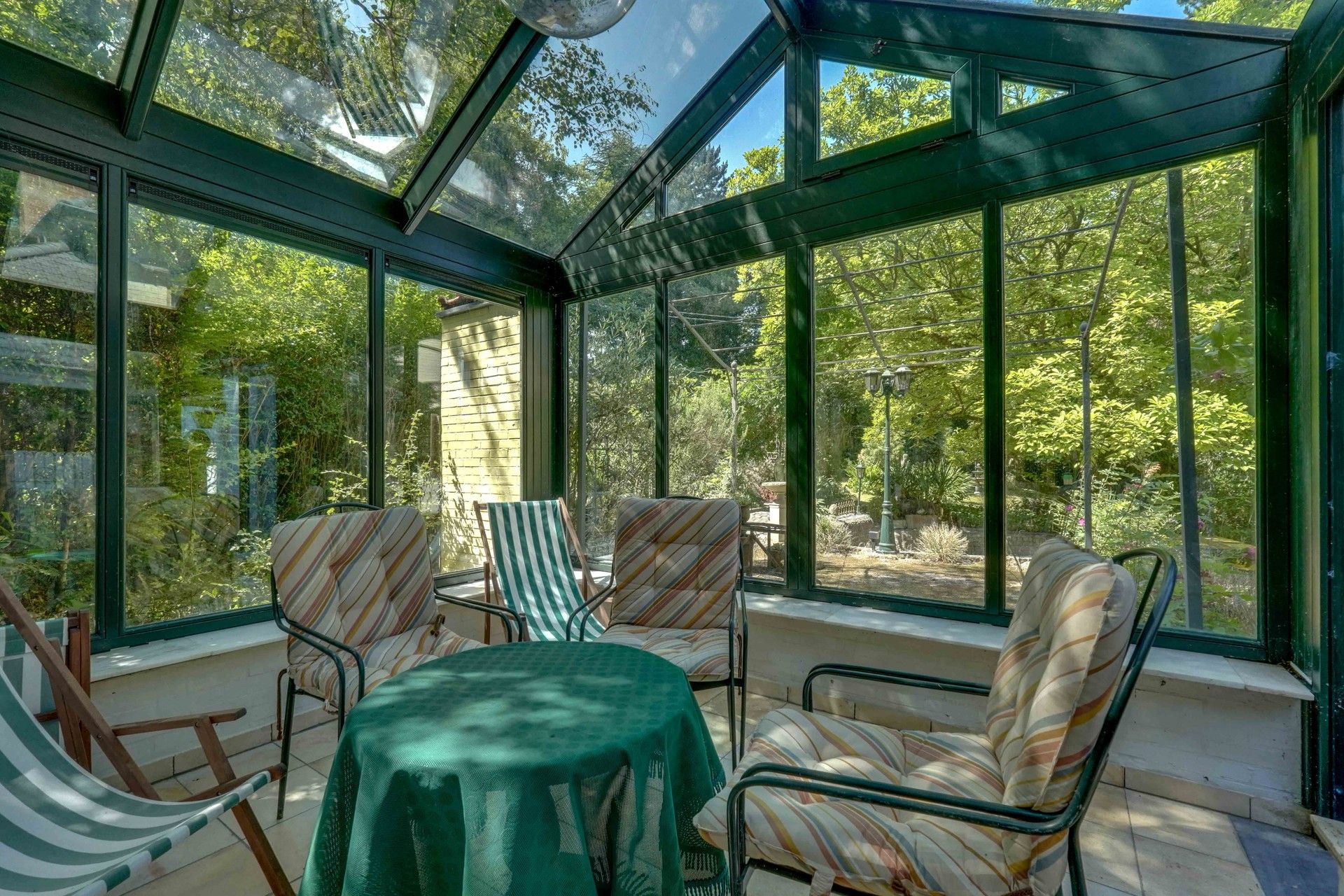 EXCLUSIEVE VILLA IN DOODLOPENDE STRAAT foto 62