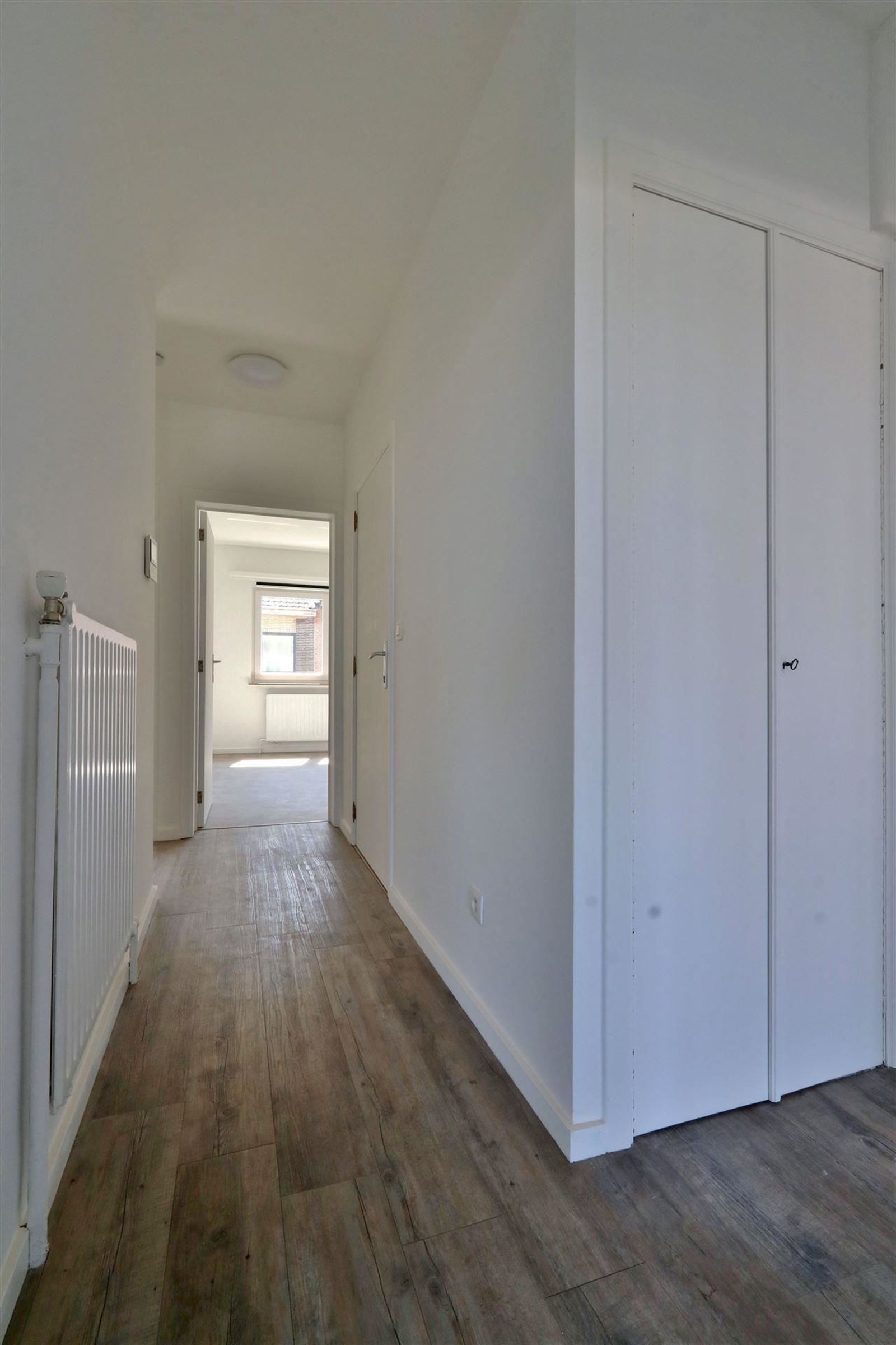 2 kamer appartement met garage en berging  foto 10