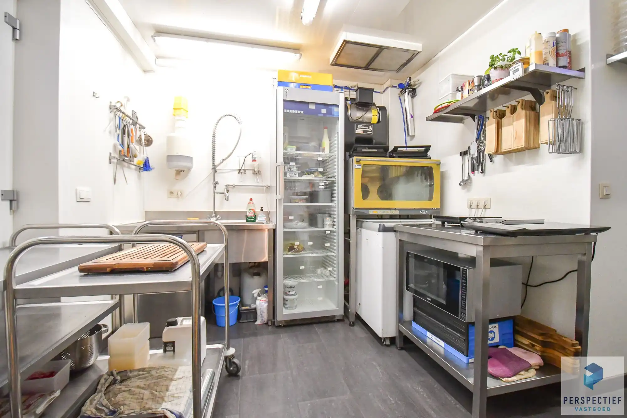 Recente handelsruimte ingericht als koffie/ontbijtzaak in het centrum van Oedelem foto 12