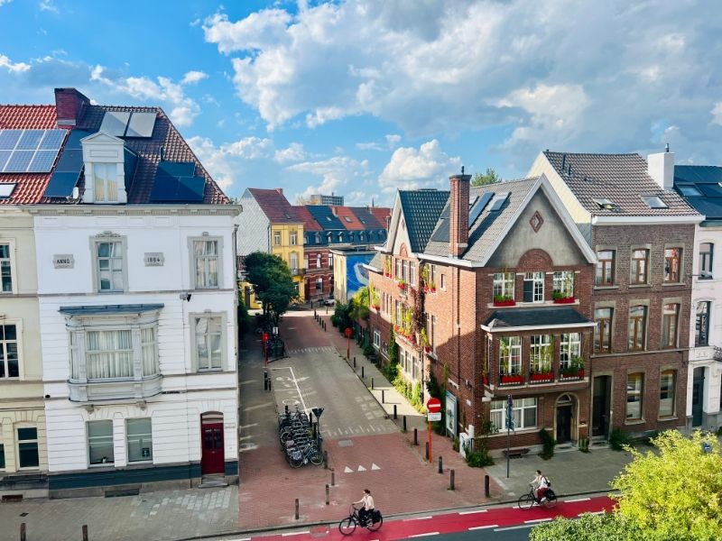 LICHTRIJK GERENOVEERD APPARTEMENT MET 3 SLAAPKAMERS IN CENTRUM GENT foto 15