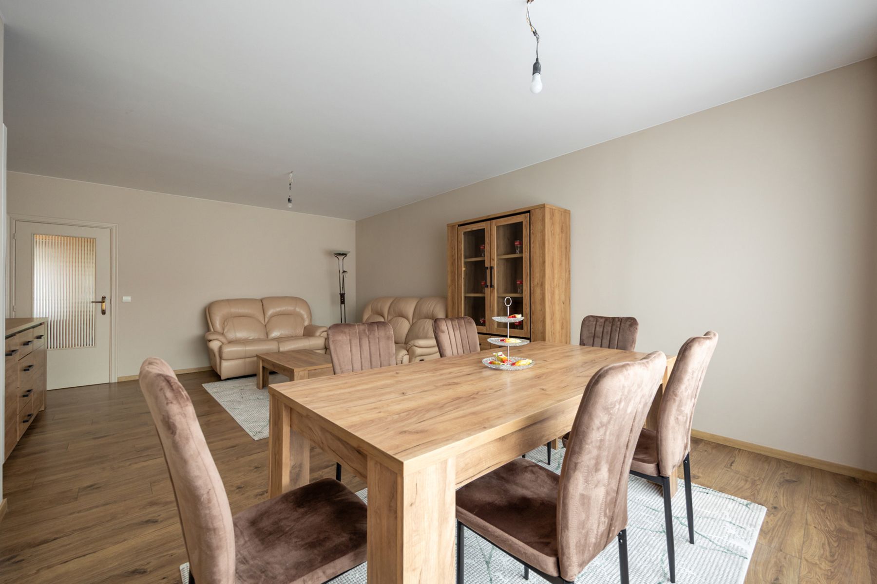 Gerenoveerd app met 2slk en garage foto 12