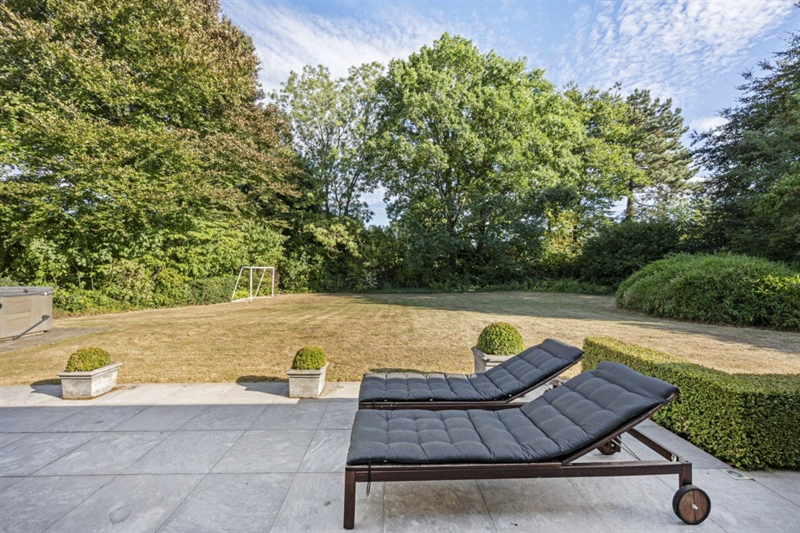 Kom binnen, kom dromen: royale eigendom op 3057 m² foto 25