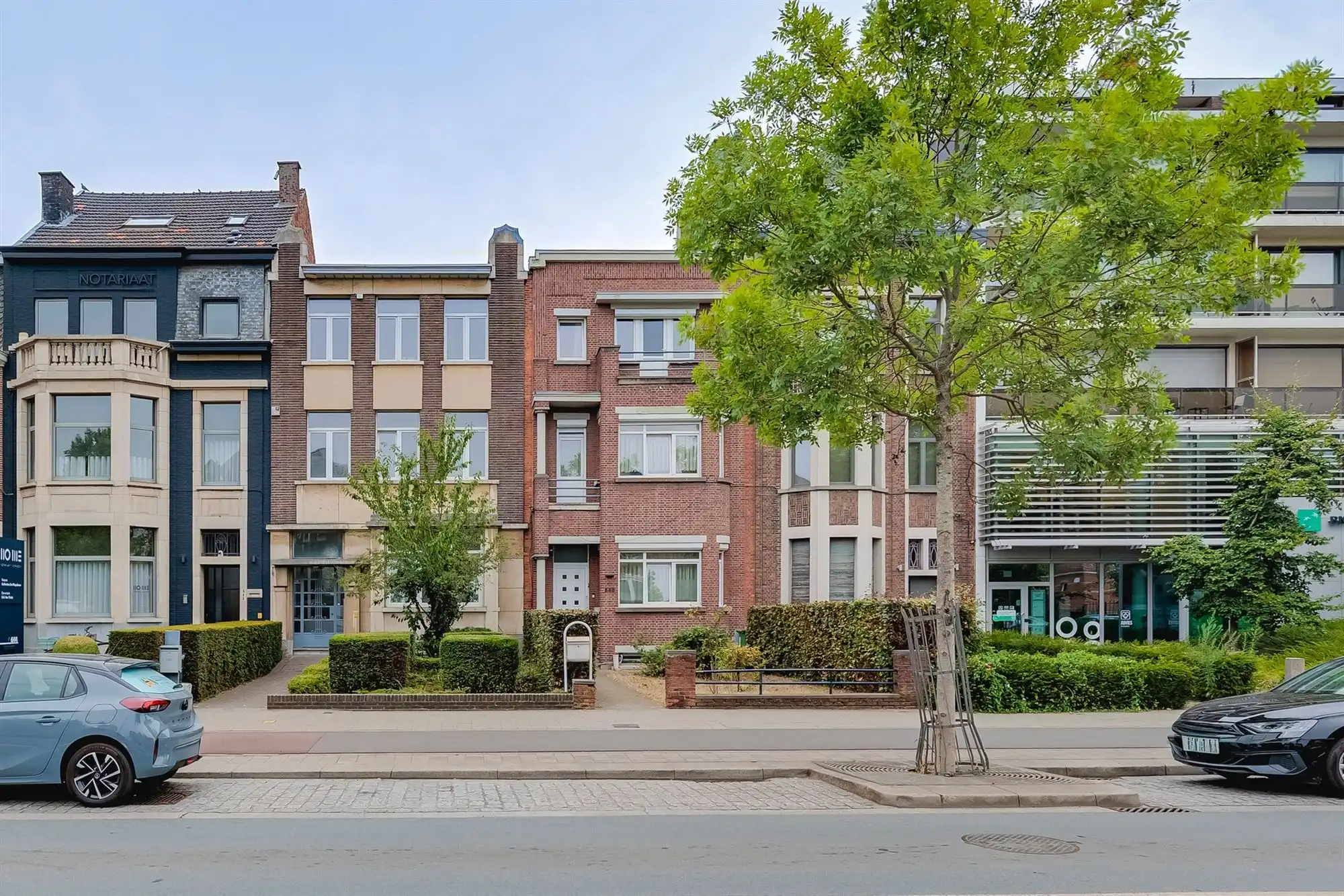 Ruime woning met veelzijdige praktijkruimtes foto 29
