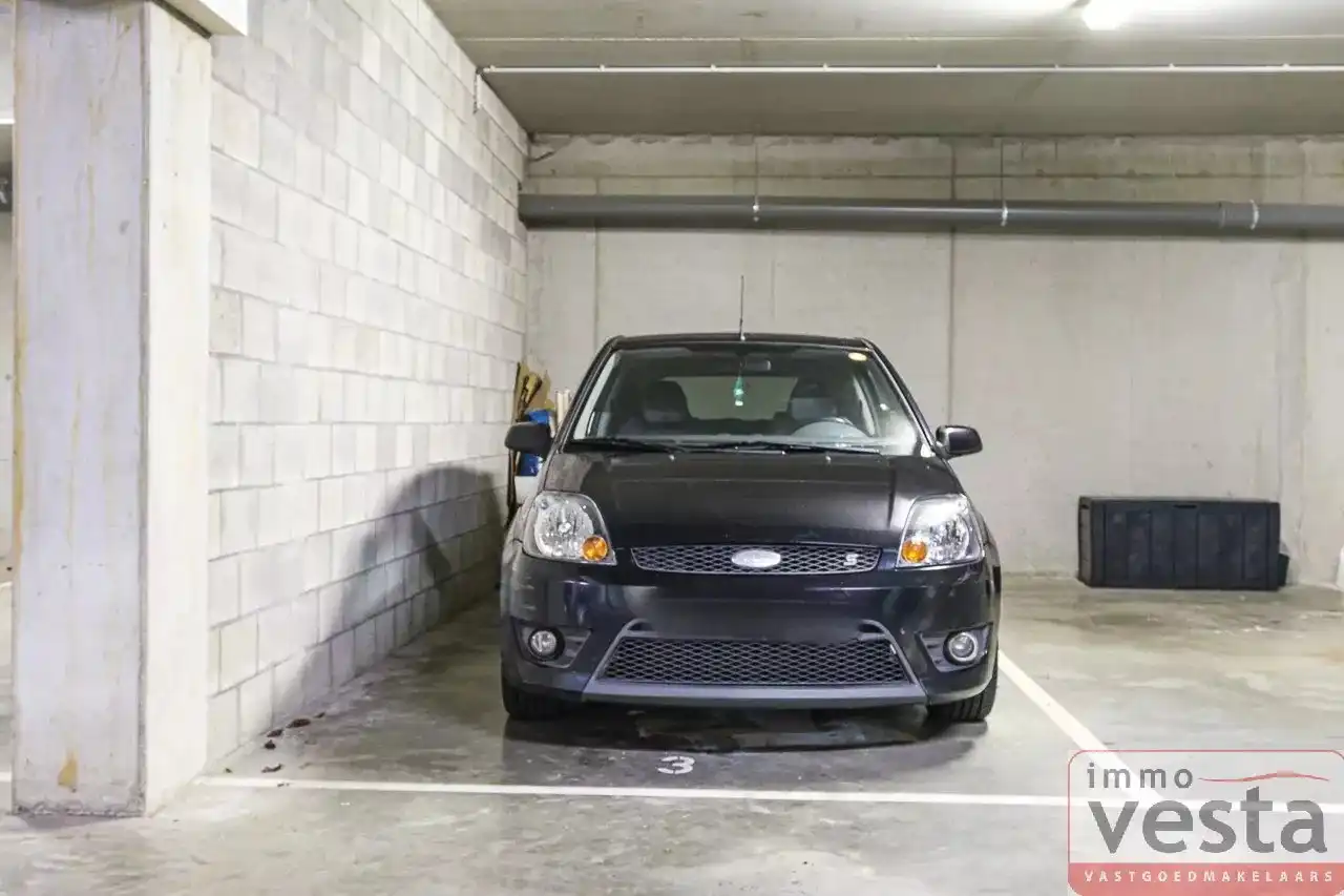 Goed onderhouden appartement in centrum Sint-Truiden foto 16