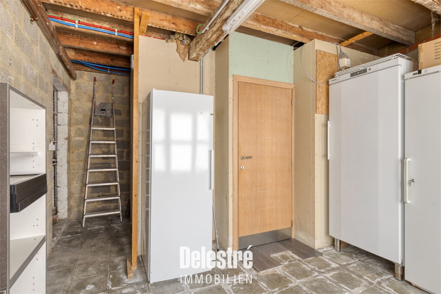 SOLIDE GEBOUW MET UITZONDERLIJKE OPP. 441 M2 foto 24