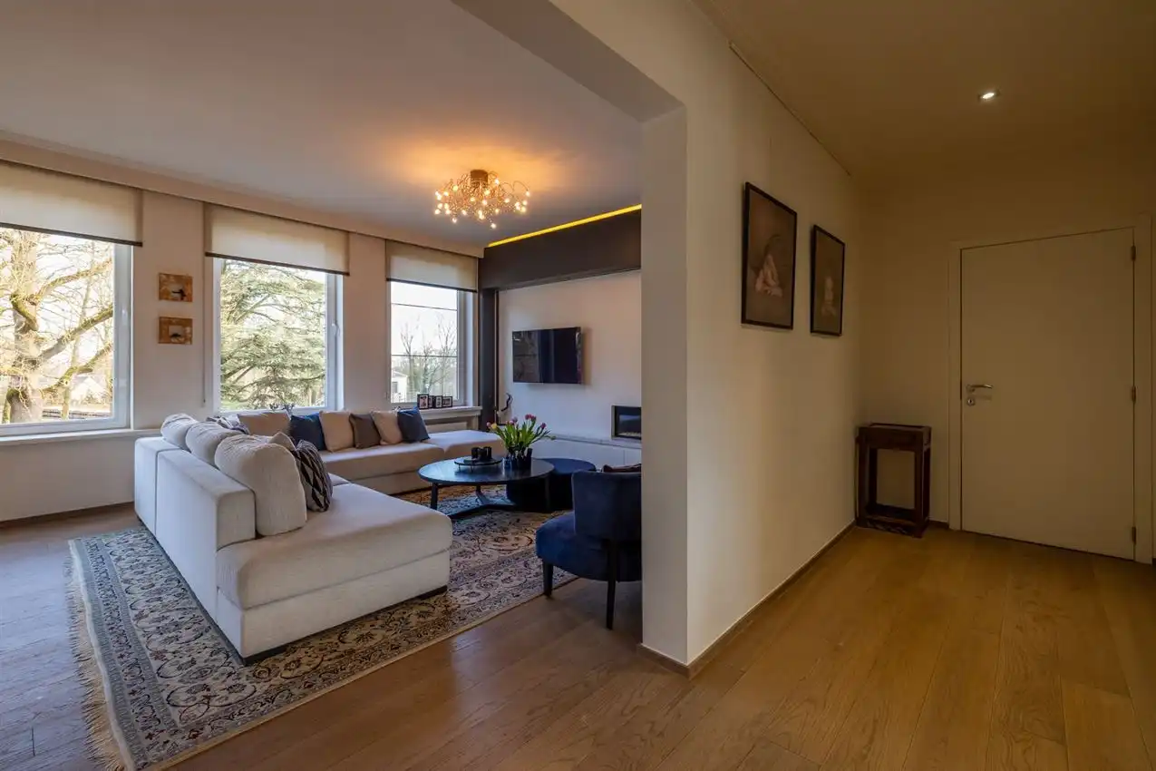 Tijdloze residentie met iconisch uitzicht foto 33