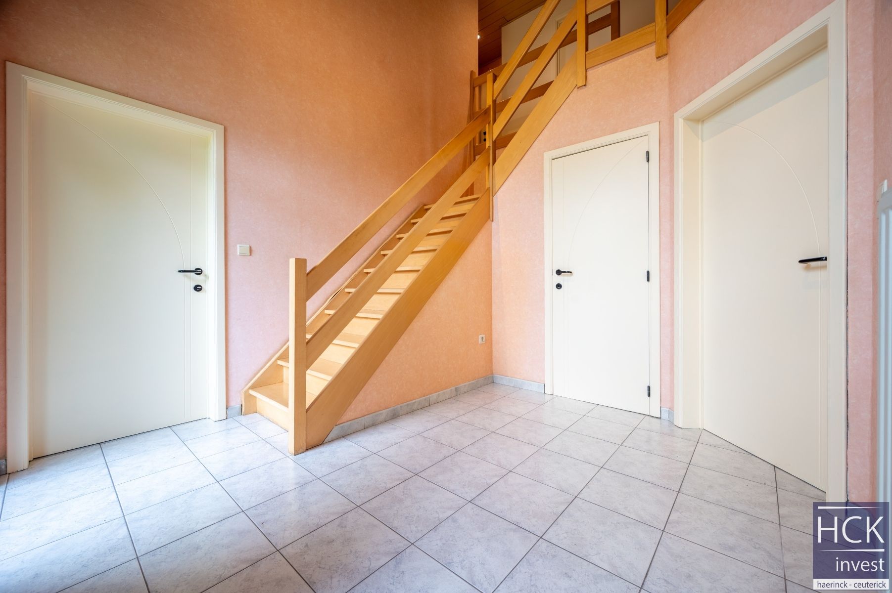KRUISHOUTEM - Zeer ruime alleenstaande woning met 5 slpk. op 1256 m² foto 17