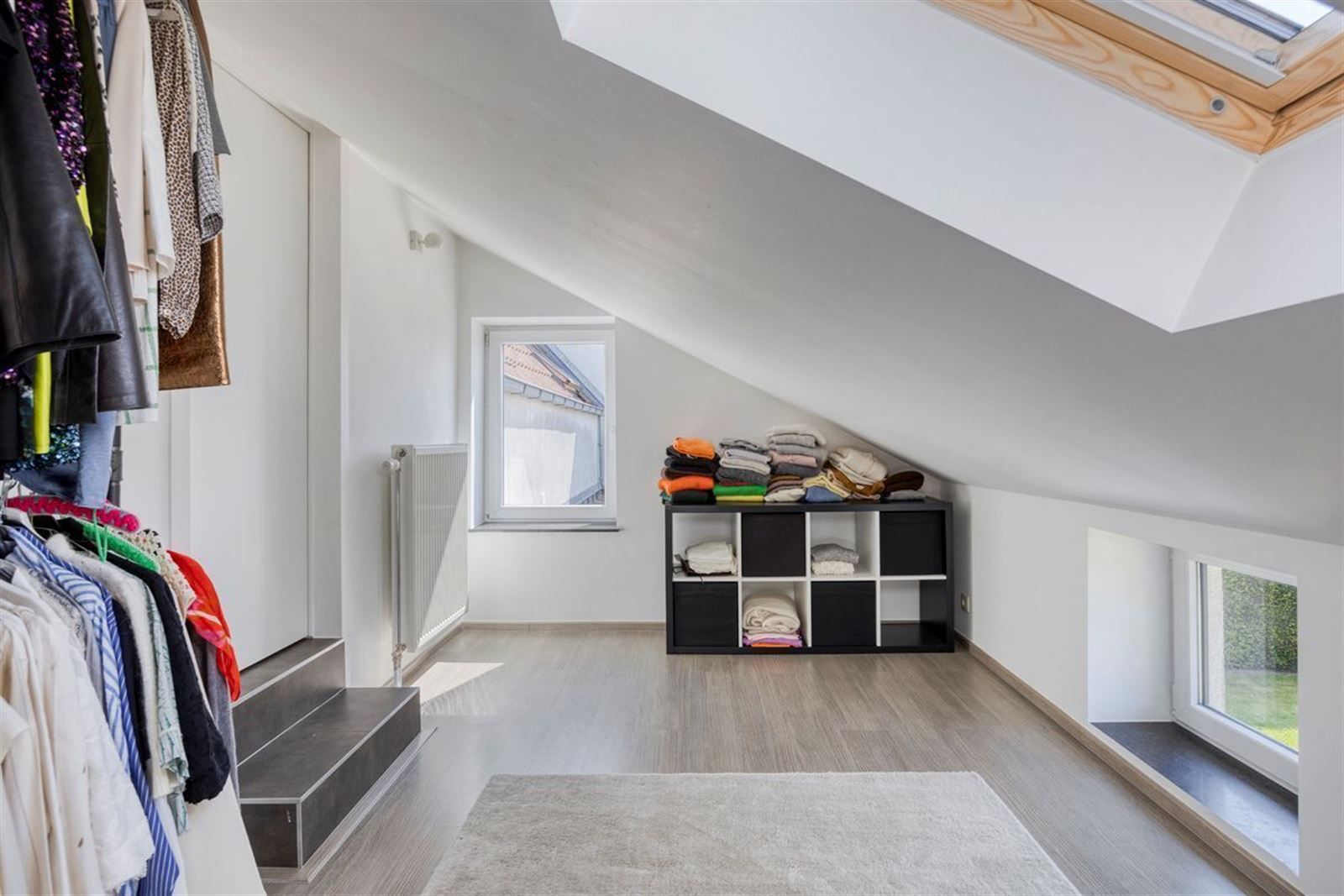 Instapklare, rustig achterin gelegen 3-gevelwoning nabij Hallerbos! foto 26