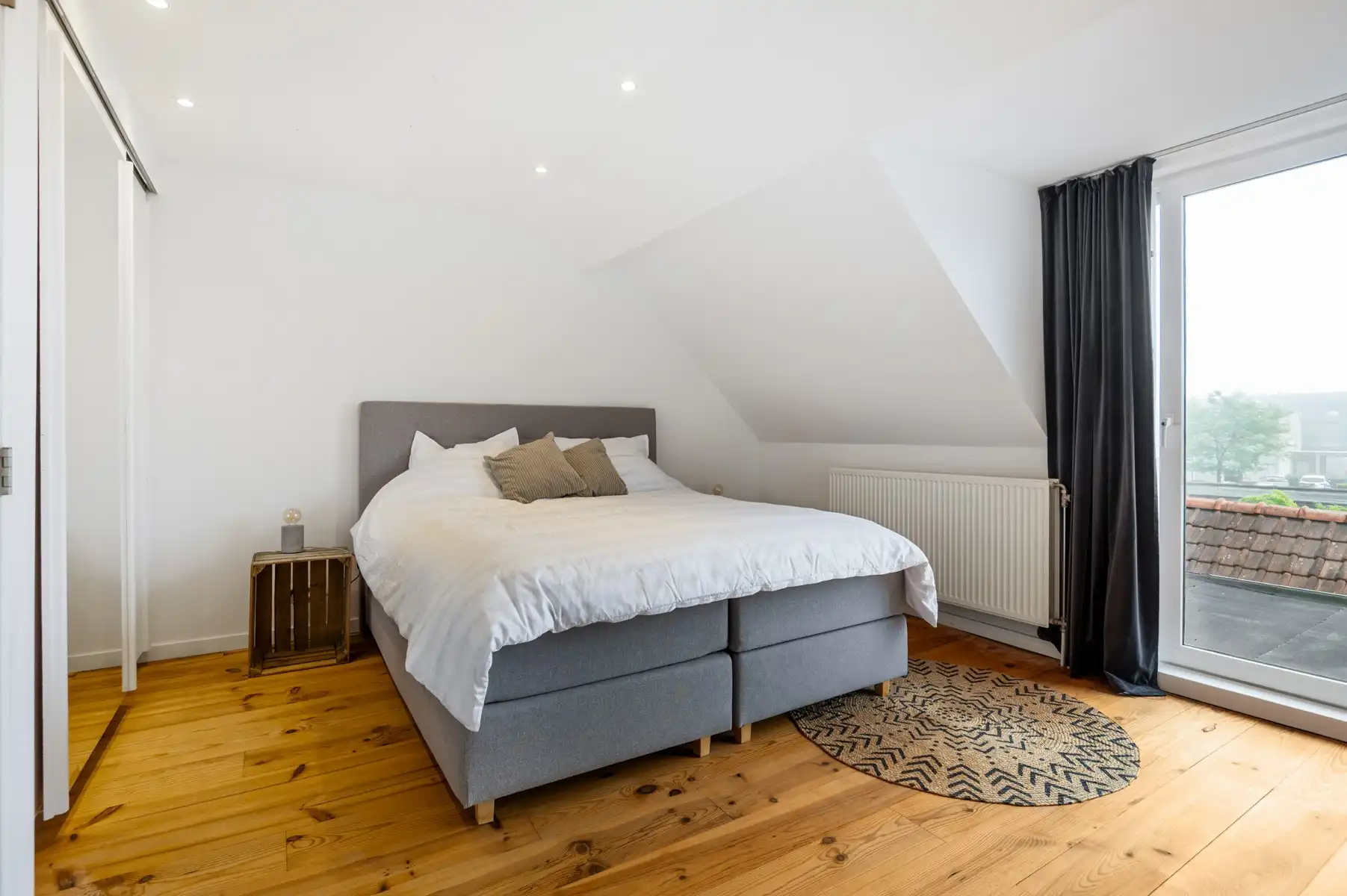 Ruime woning met 4 slaapkamers en gezellige stadstuin foto 10