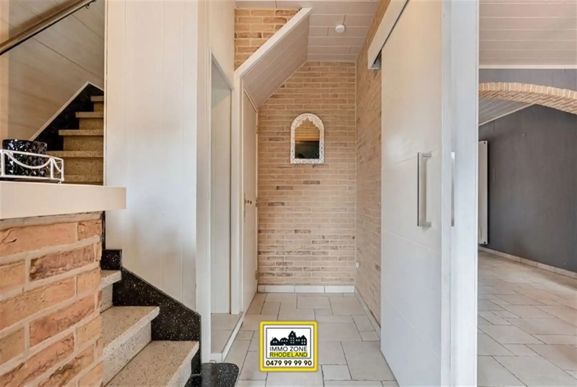 Zeer ruime woning met magazijn en tuin foto 4