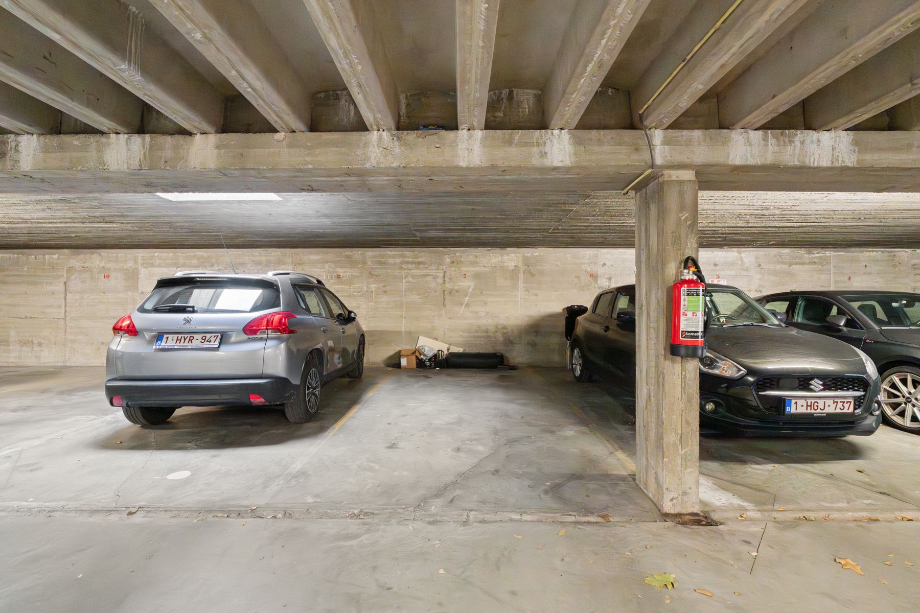 3 slaapkamer appartement, ondergrondse staanplaats & kelder  foto 20