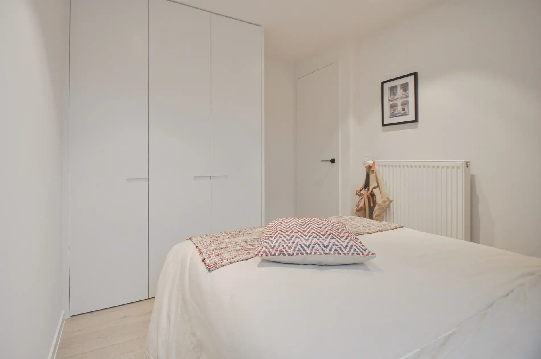 Volledig gerenoveerd appartement met twee ruime terrassen. foto 20