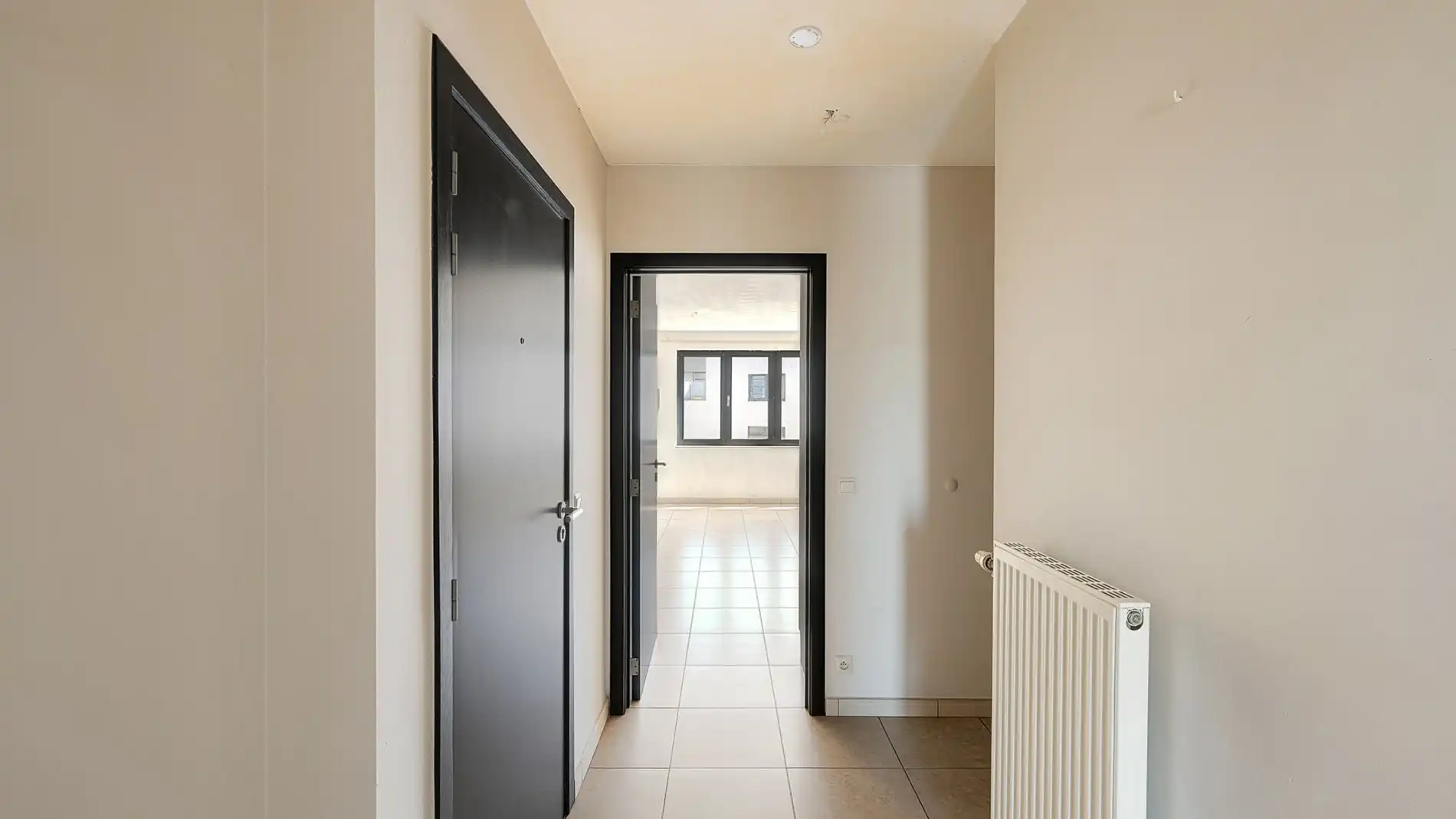 Verzorgd appartement op een centrale locatie te Heist. Garage mogelijk foto 9