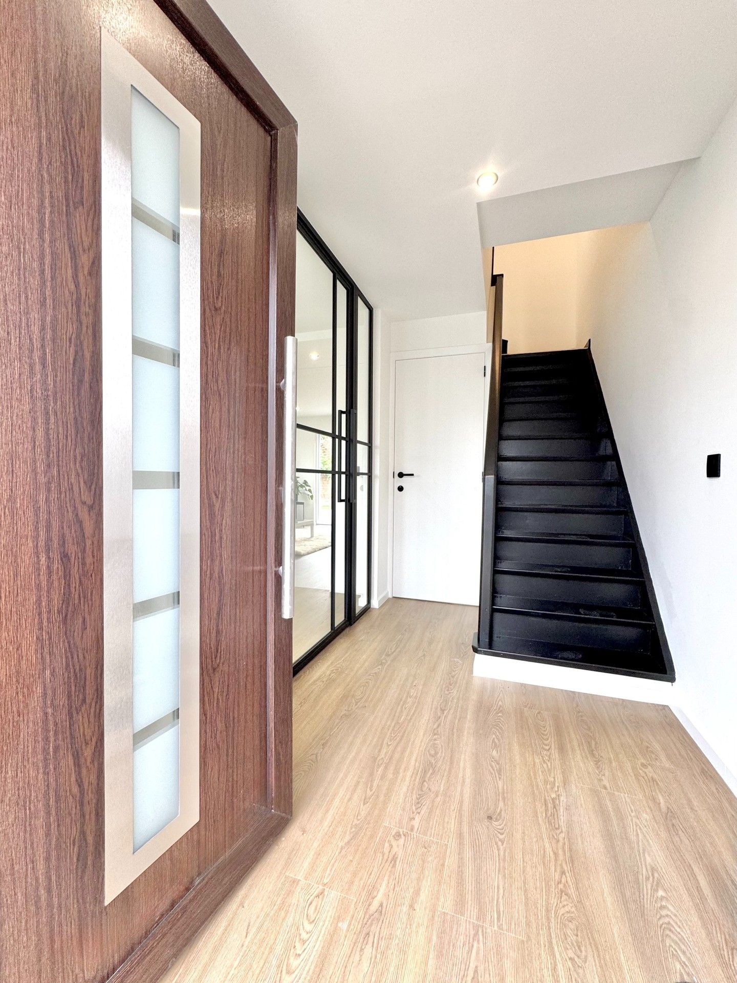 HOB MET 3 KAMERS & TUIN OP 370 m² foto 9