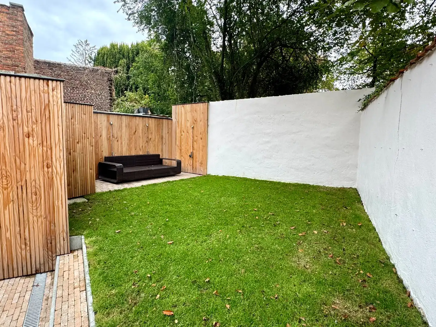 GERENOVEERDE WONING MET 4 SLPKS, 2 BADKAMERS, TUIN EN HUURGARAGE foto 4