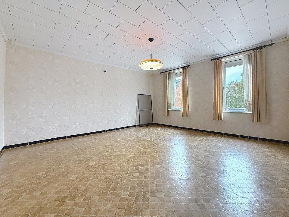 Charmante woning met grote tuin én garage in het centrum van Zarren foto 9