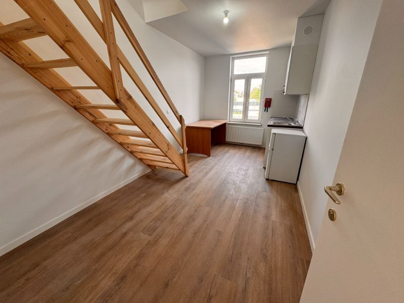 --- NIEUW --- STUDENTS ONLY!!! Gerenoveerde STUDENTEN-kamers & -studio's (GEEN DOMICILIE MOGELIJK!) foto 10