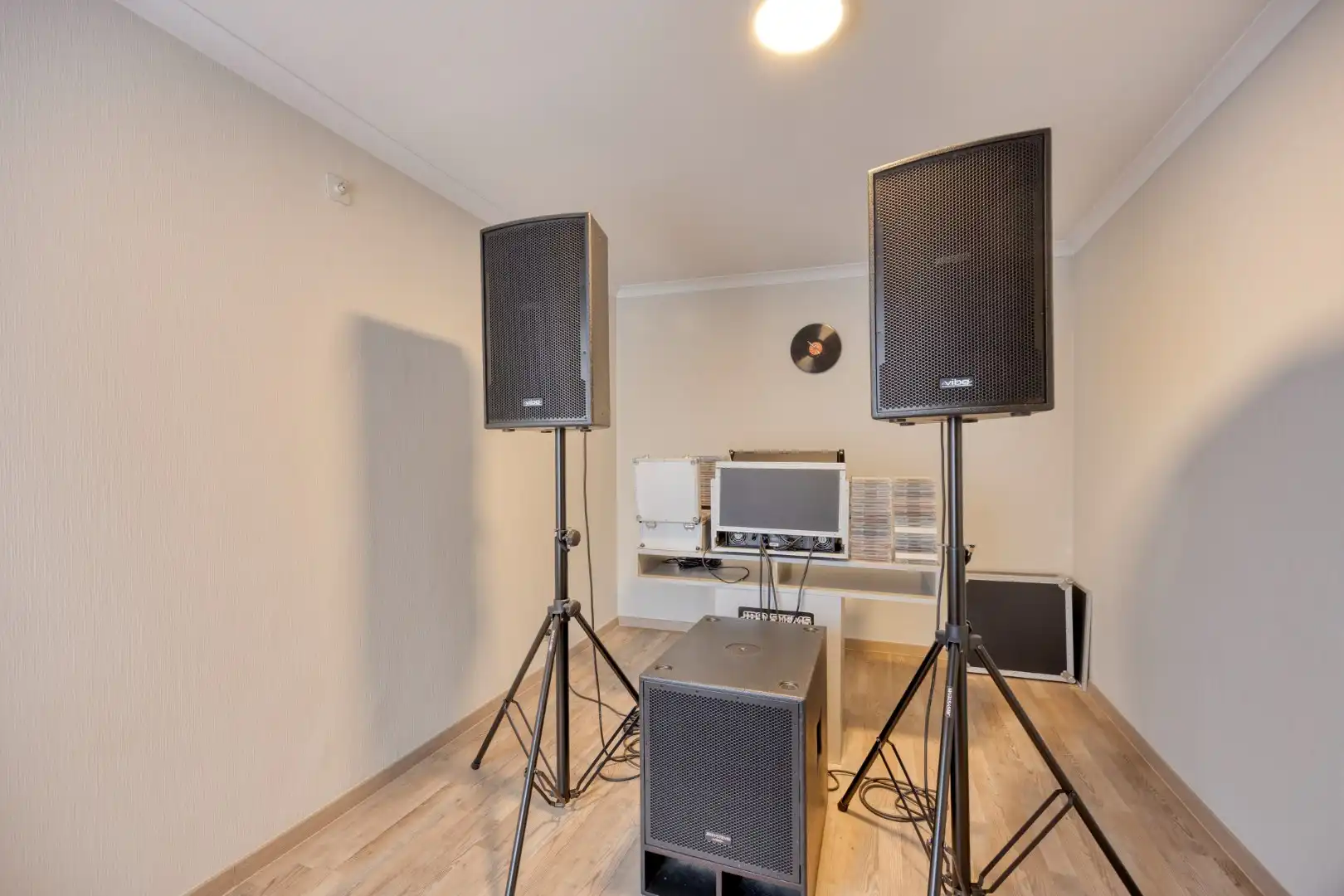 Gezellige woning met 3 slaapkamers en tuin! foto 9