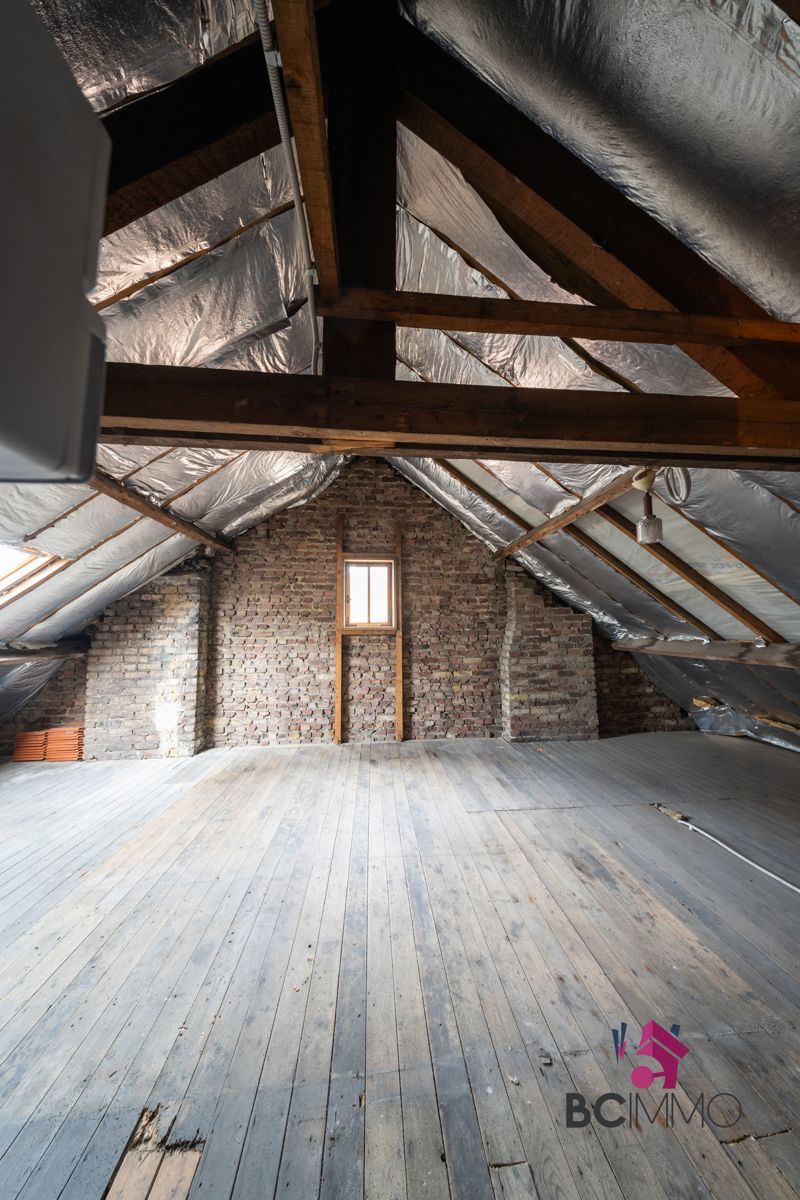 Ruime woning met tuin – ideaal gelegen nabij scholen. foto 16