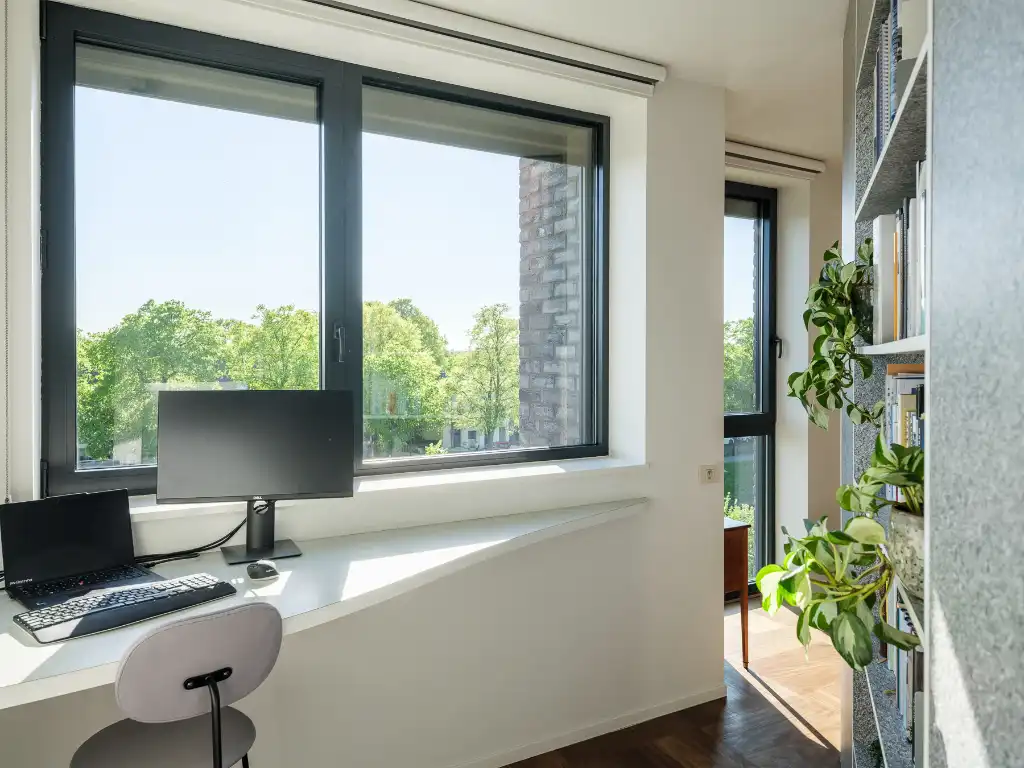 Stijlvol appartement met dakterras, waterzicht en EPC A-score nabij het centrum van Gent. foto 6
