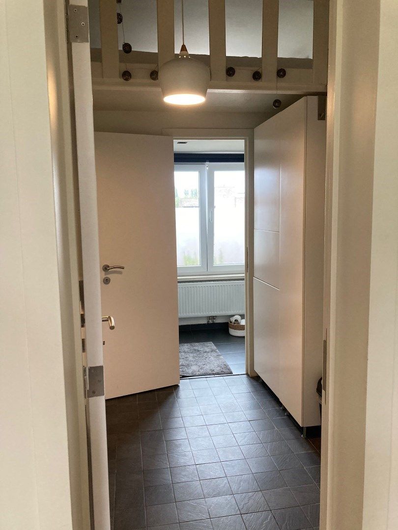 Prachtige instapklare studio van 50 m² op een zeer gunstige ligging te Nationalestraat! foto 13