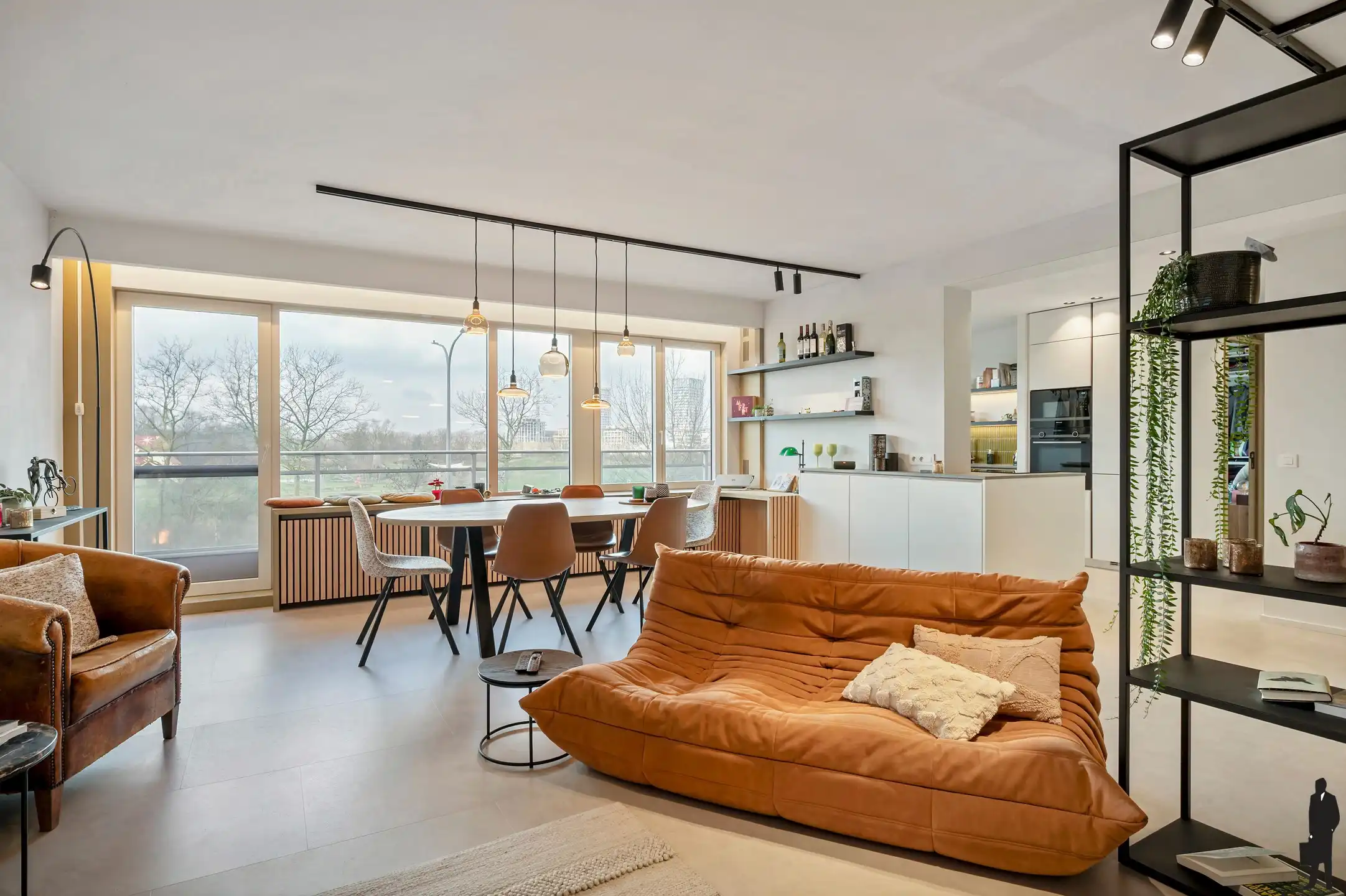 Tot in de puntjes gerenoveerd appartement op 't Zuid foto 16