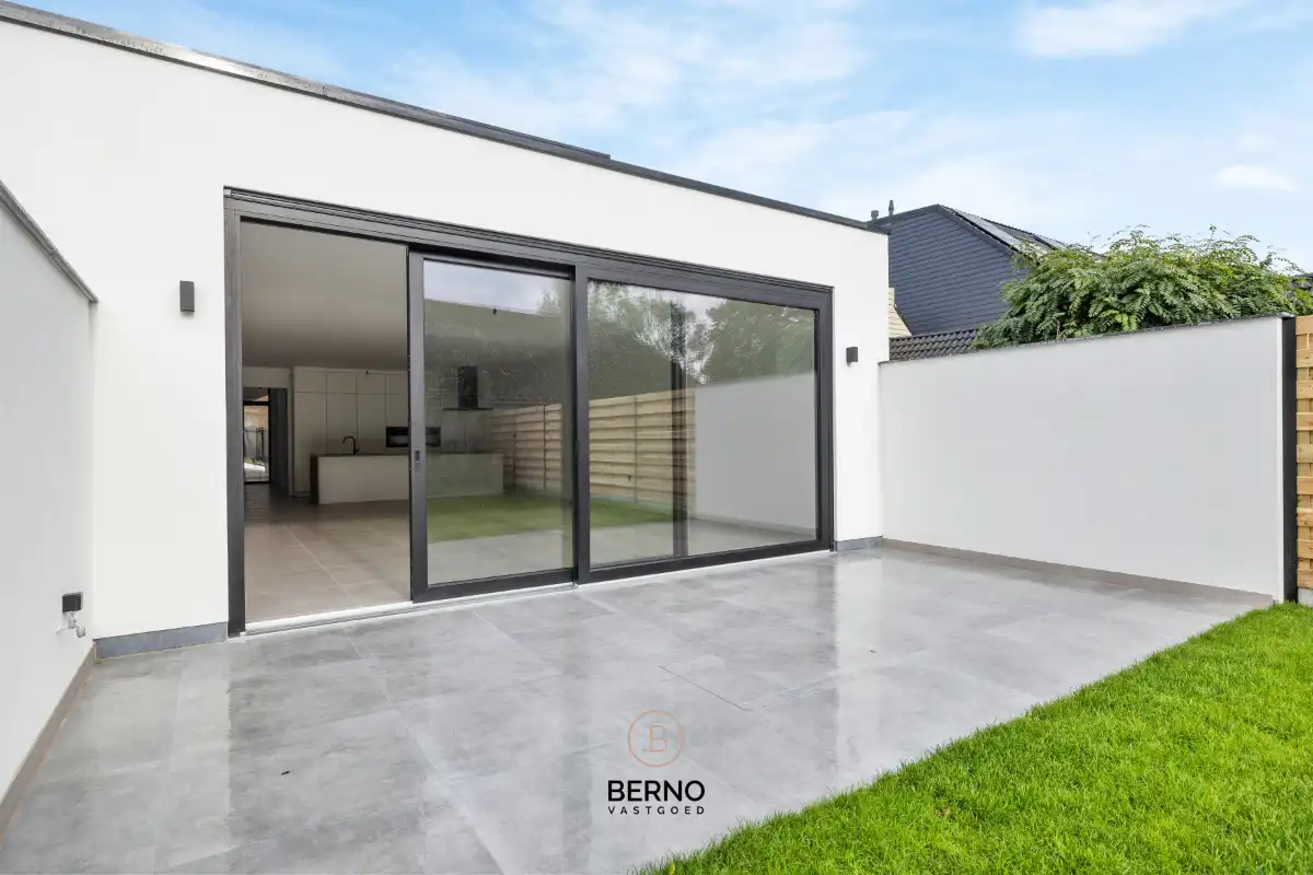 Nieuwbouwwoning met zuidwestgerichte tuin foto 19