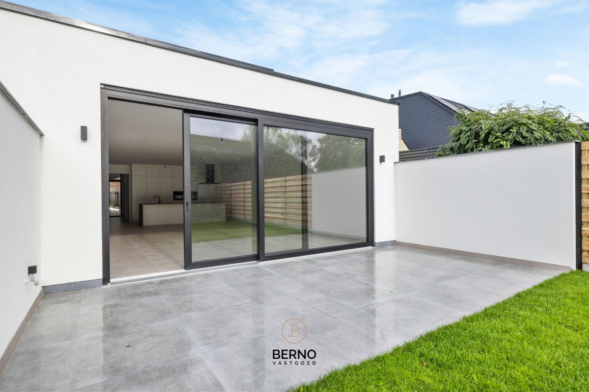 Nieuwbouwwoning met zuidwestgerichte tuin foto 19