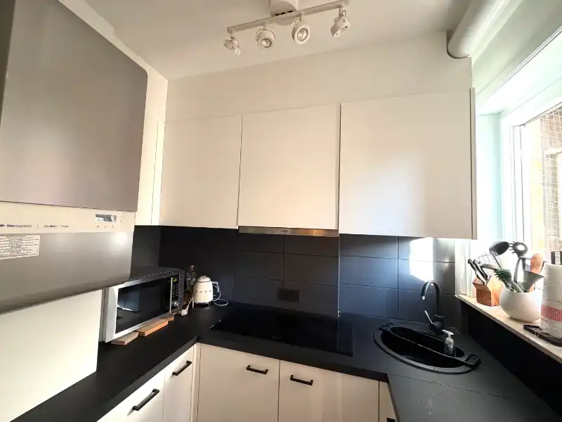 MODERN GERENOVEERD APPARTEMENT OP UITSTEKENDE LIGGING foto 6
