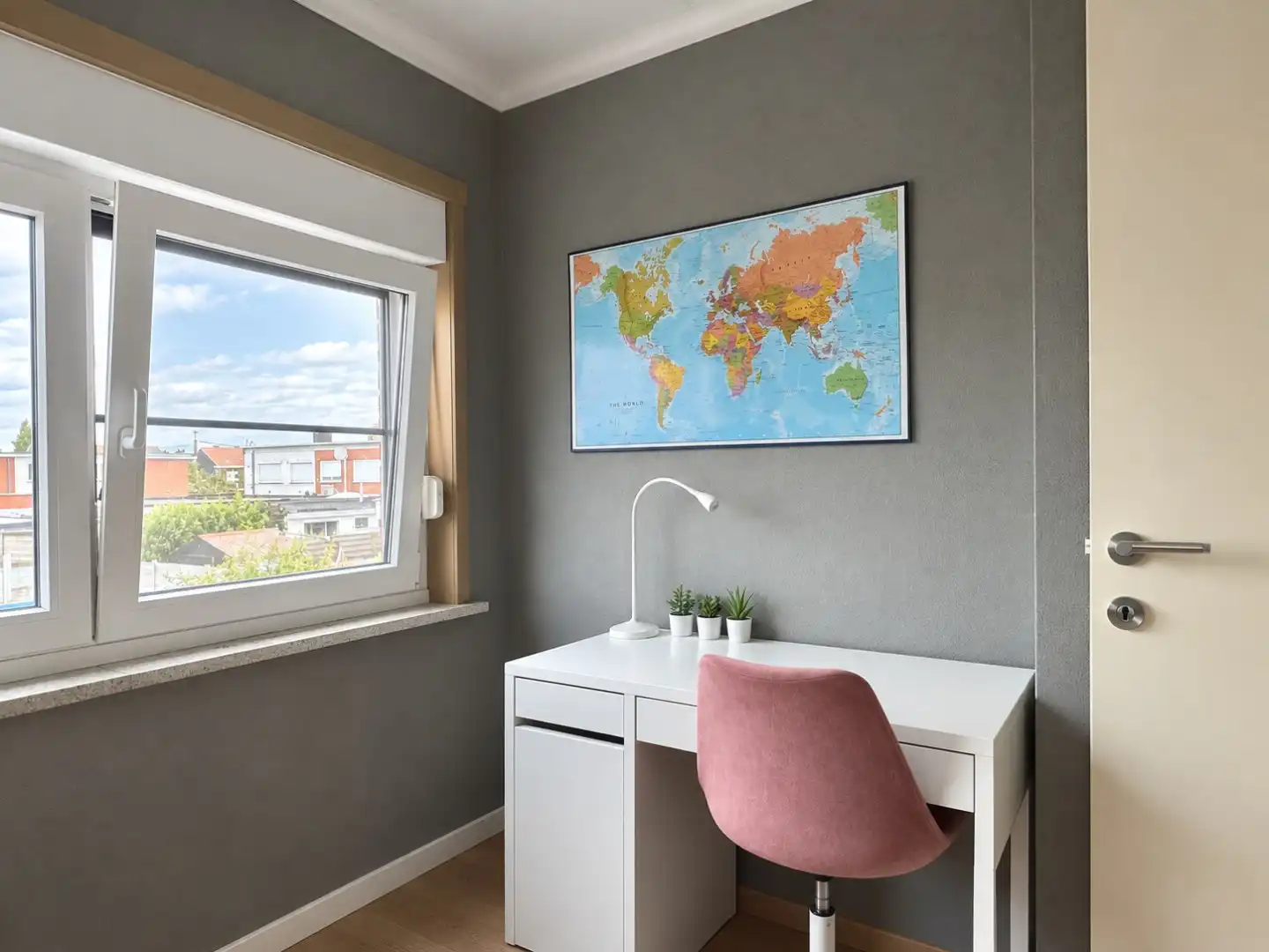 Instapklare woning met 2 slaapkamers, tuin en garage te huur in rustige woonwijk te Hulste! foto 16