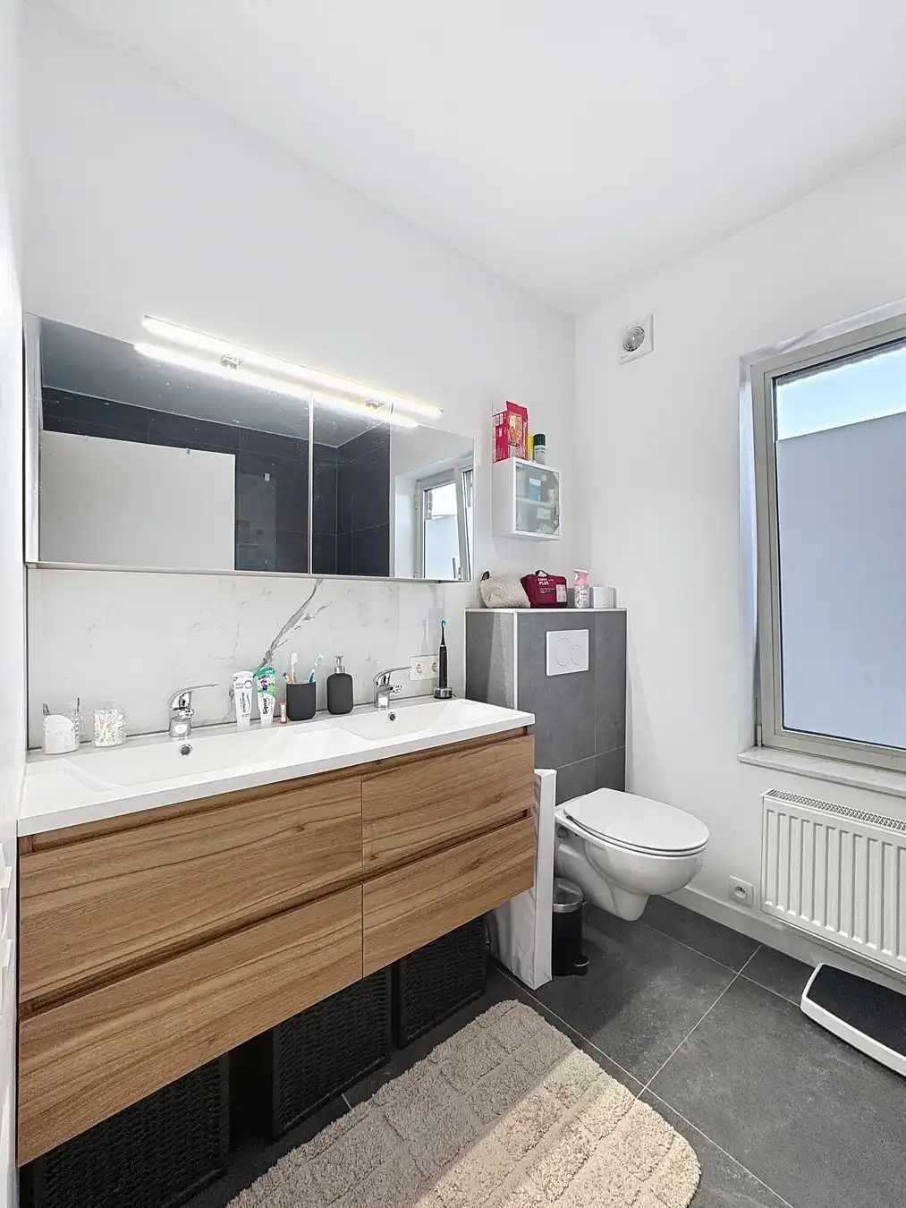 Instapklare woning met 2 slpks én garage! foto 7