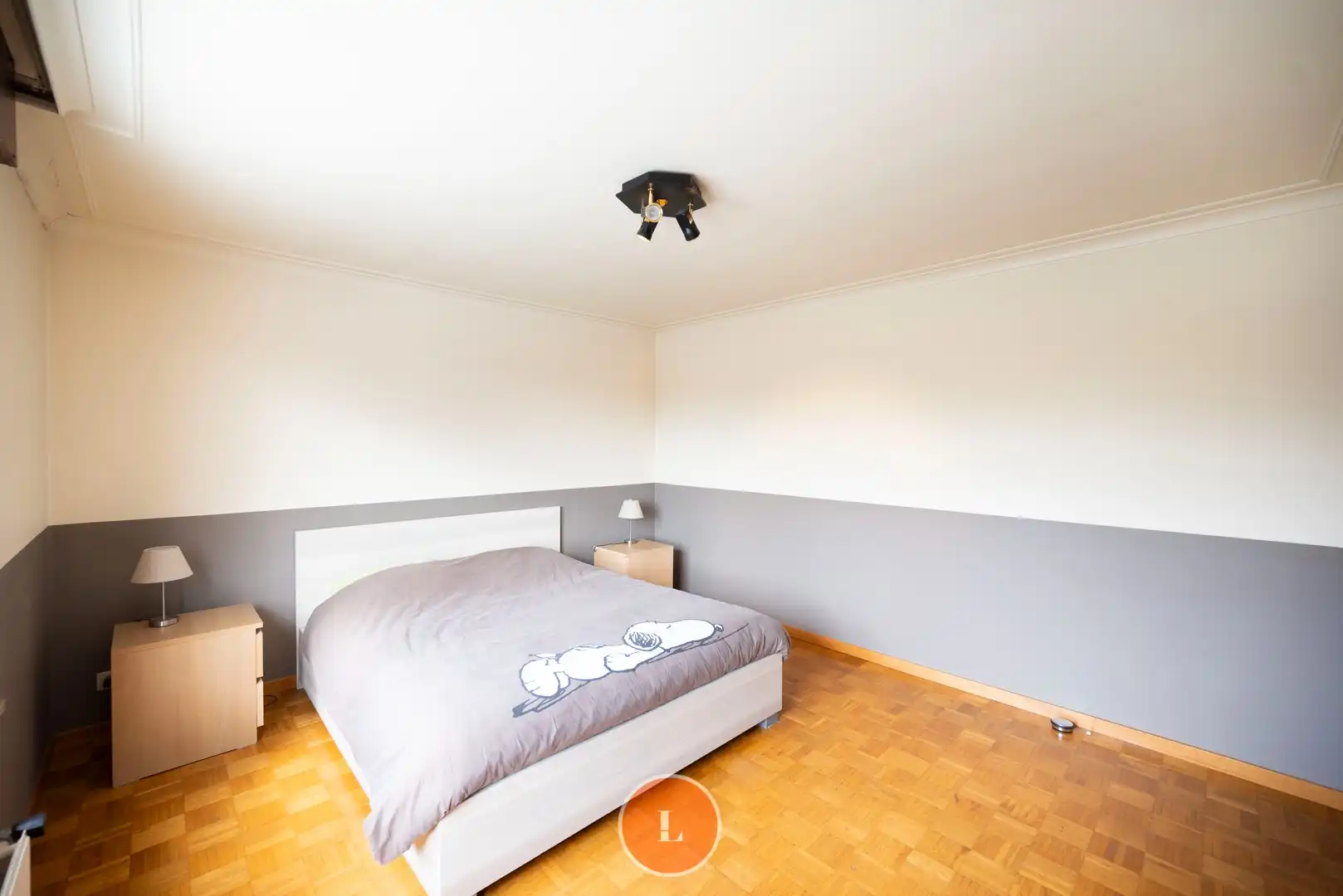 Ruime gezinswoning met grote tuin en uitweg te koop in Menen. foto 12