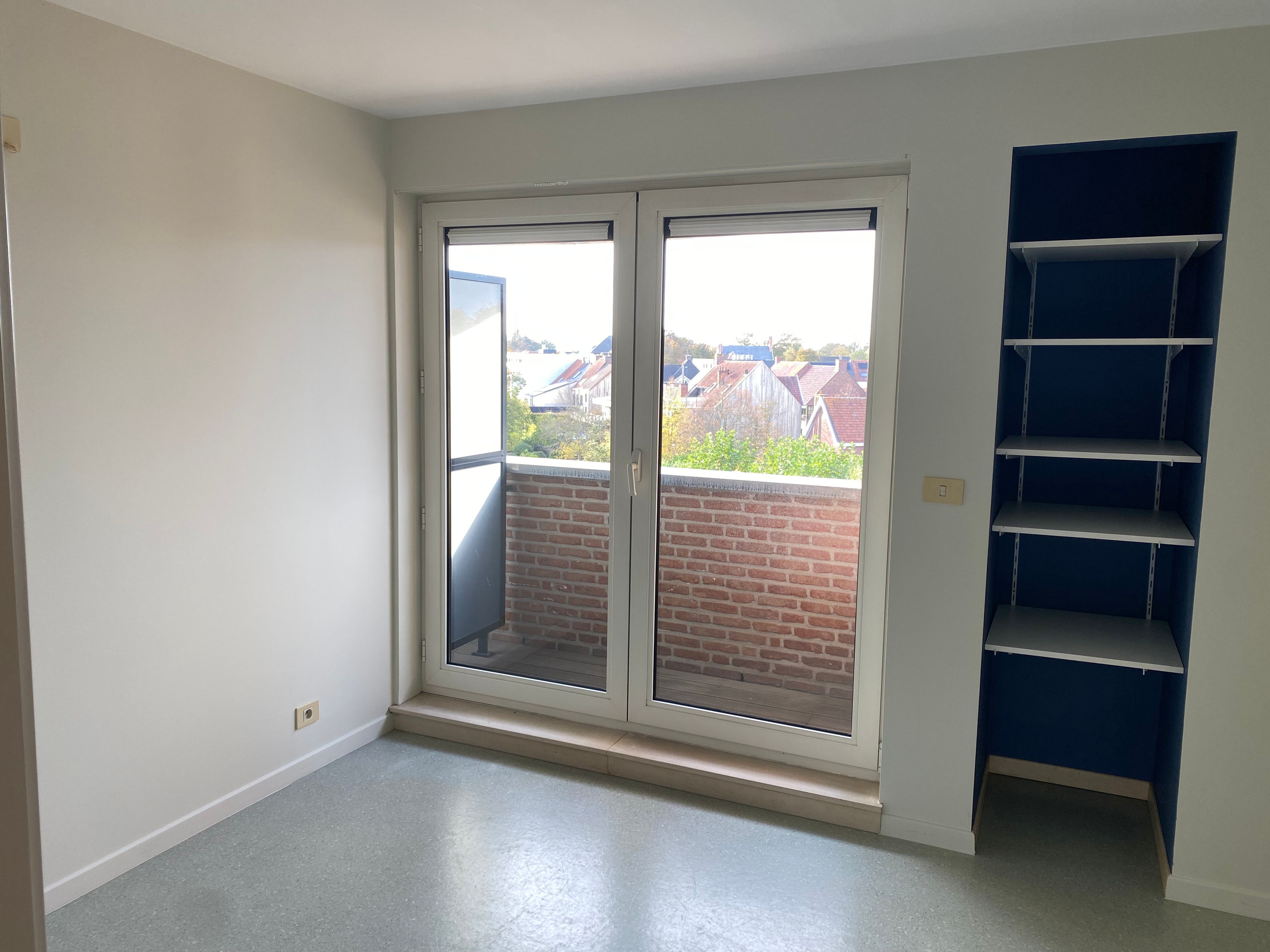 Instapklaar 2-slpk APPARTEMENT + GARAGE foto 18