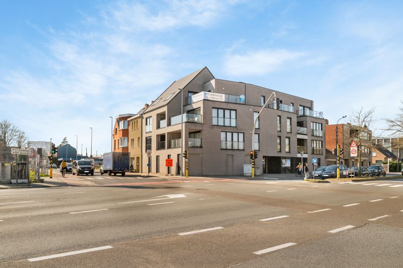 Roeselare nabij Station : Penthouse appartement met 2 slpks en zolder op de derde verdieping van een nieuw gebouwde Residentie genaamd "Residentie Arena" opp 110 m² foto 12