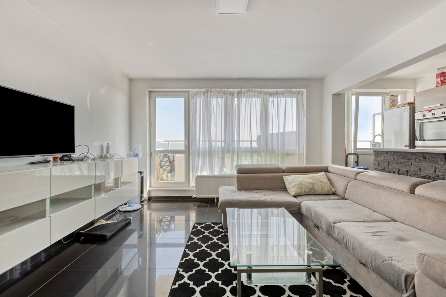 Instapklaar 2-slaapkamerappartement te Brussel foto 2