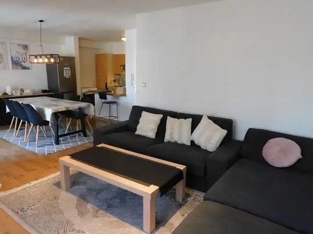 Gezellig appartement met drie slaapkamers en terras foto 4