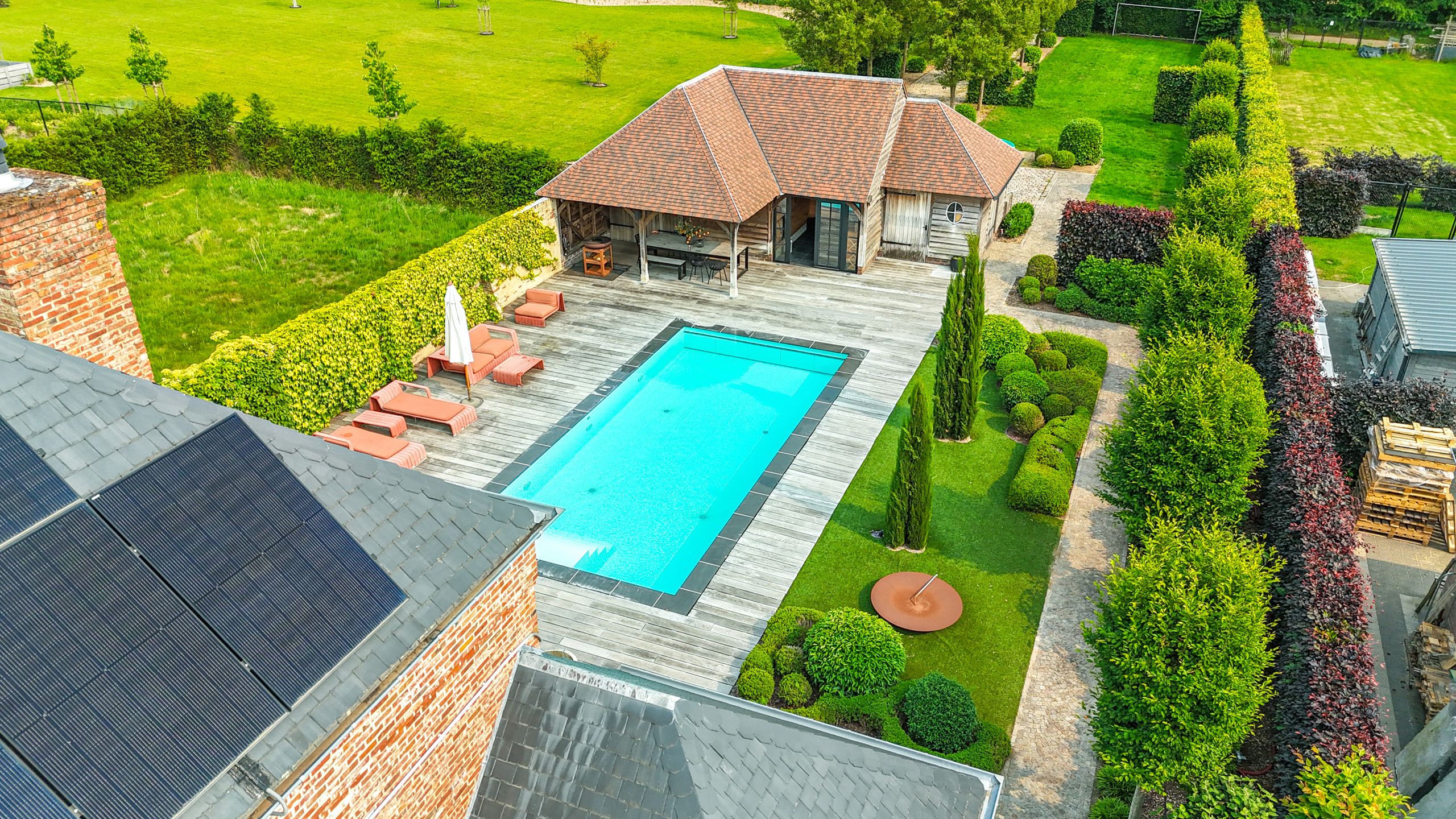 Exclusieve villa met zwembad op riant perceel in Koersel! foto 95