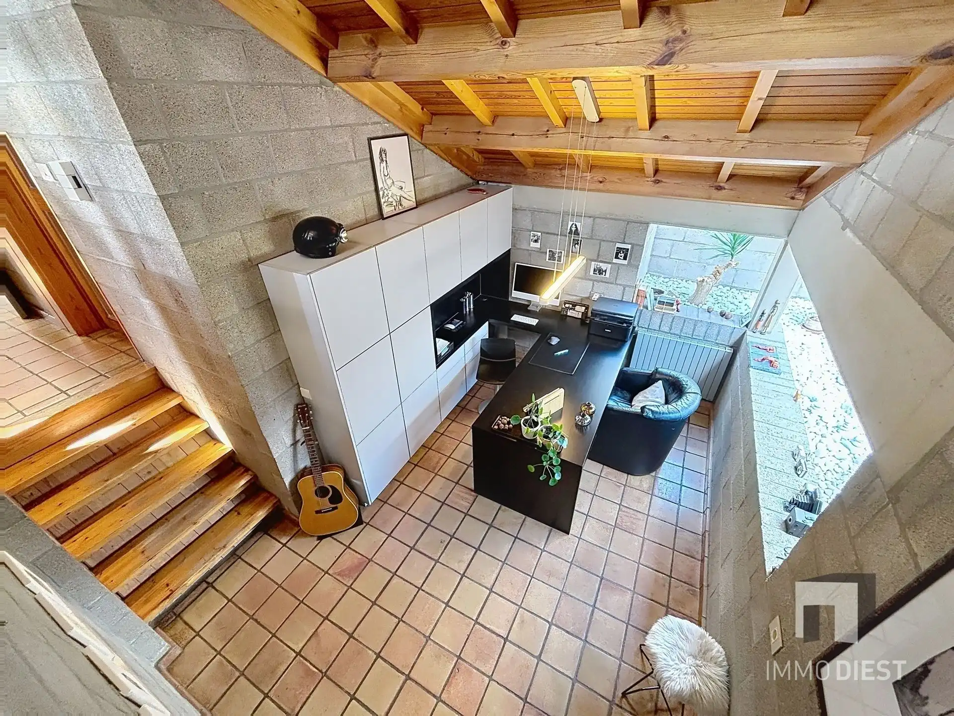 Bijzondere woning, lichtrijk, open en 3 slaapkamers foto 24