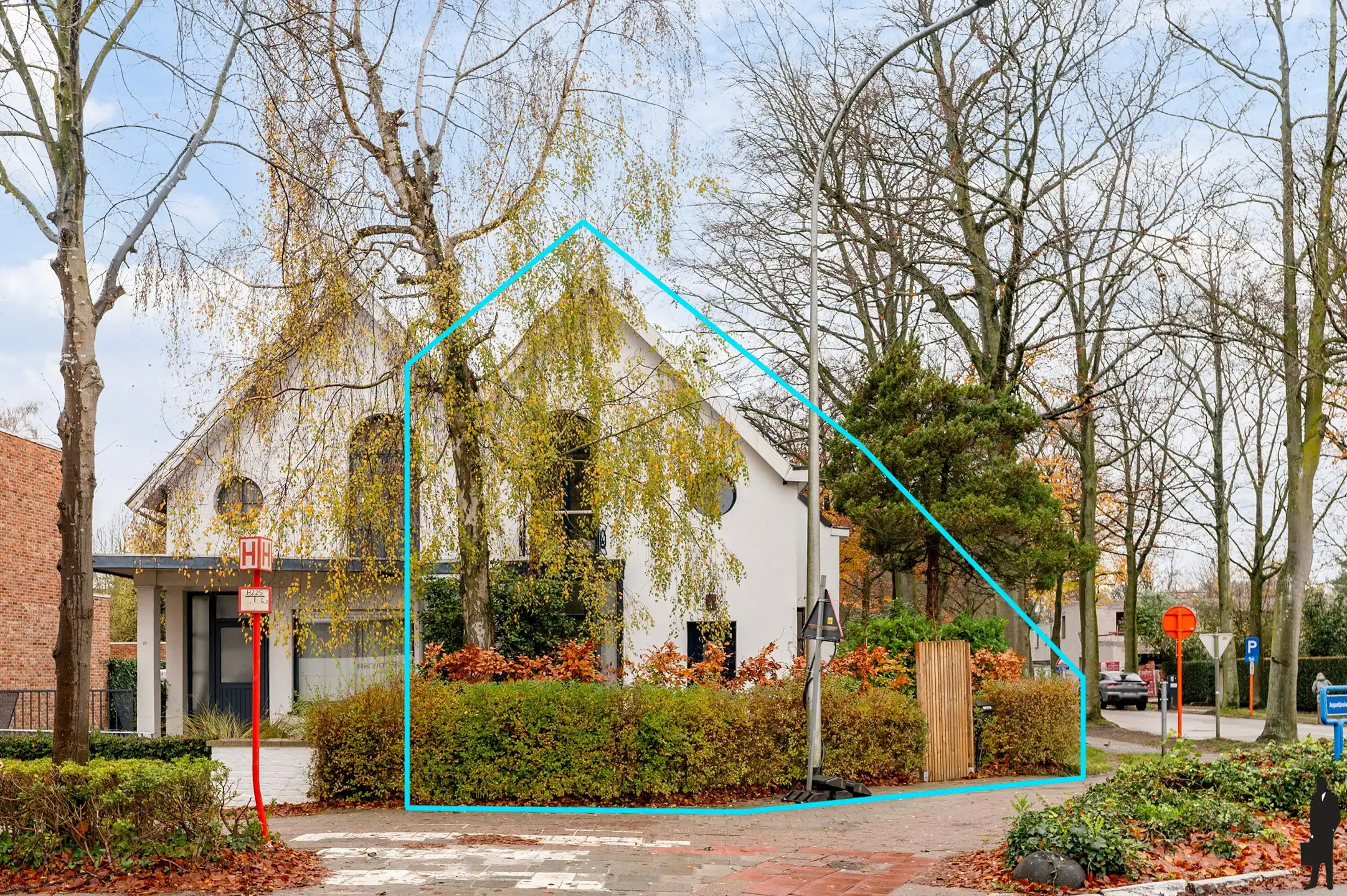 Gerenoveerde woning op ca. 520m2 met 3 slaapkamers en bureau foto 18