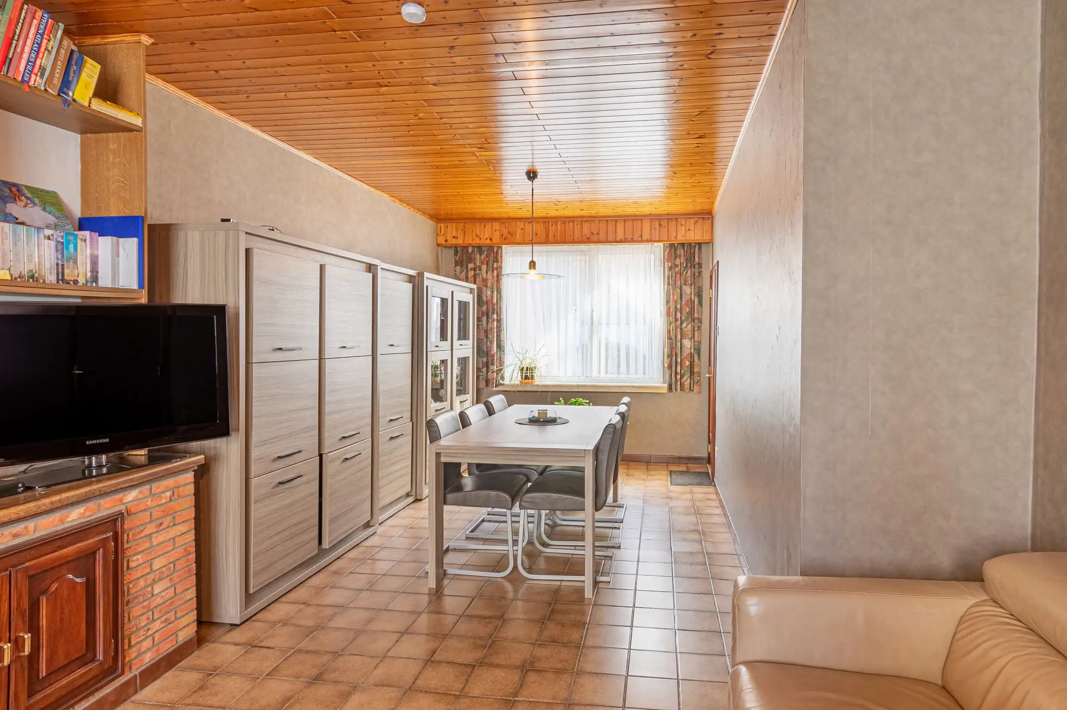 Gezinswoning met garage in hartje Willebroek foto 5