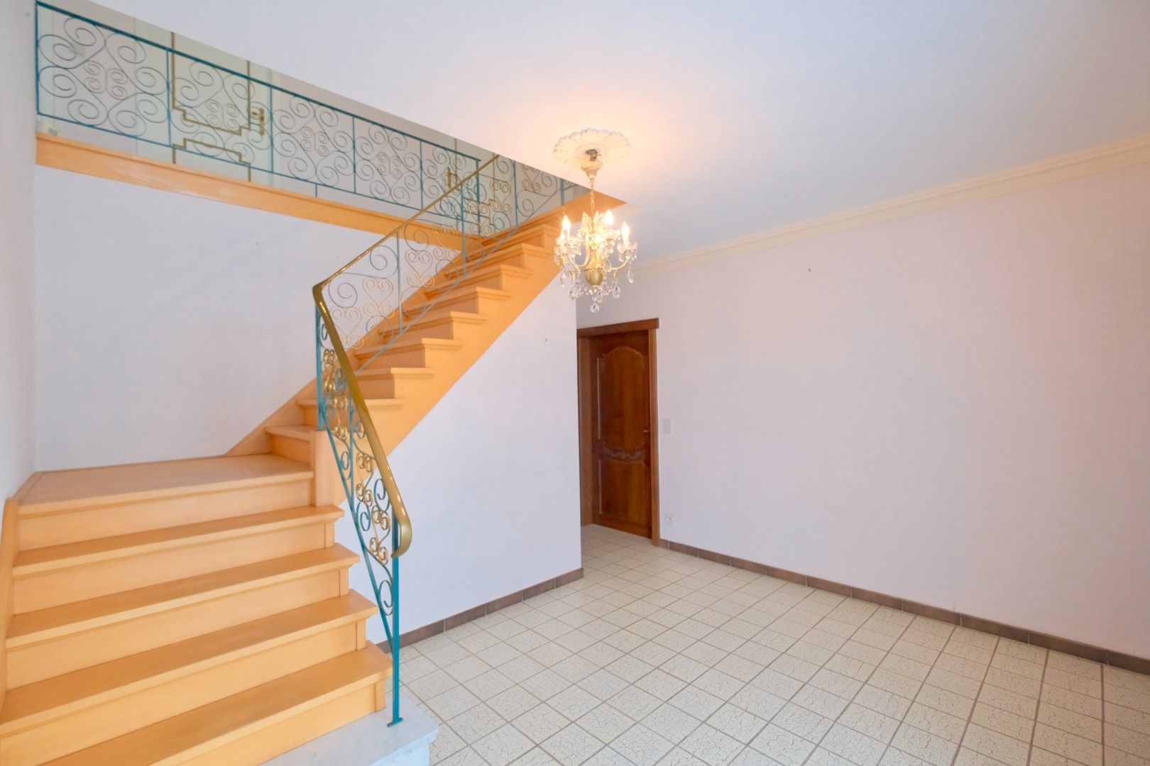 Prachtige villa met 5 slpks, ruime tuin (1.198m²) en EPC-label B foto 14