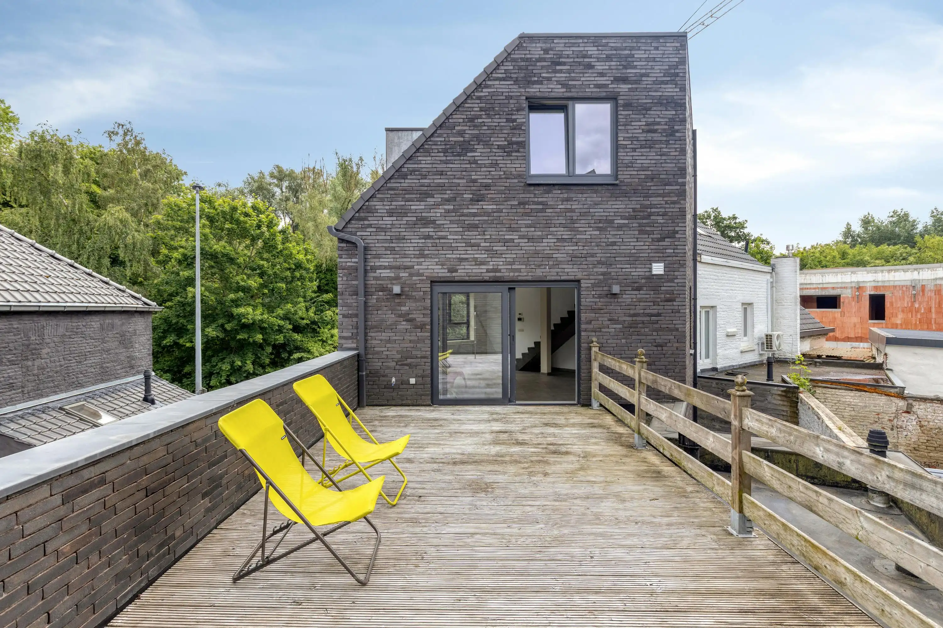 Bel-etagewoning met 2 buitenruimtes te koop in Zwijnaarde foto 4