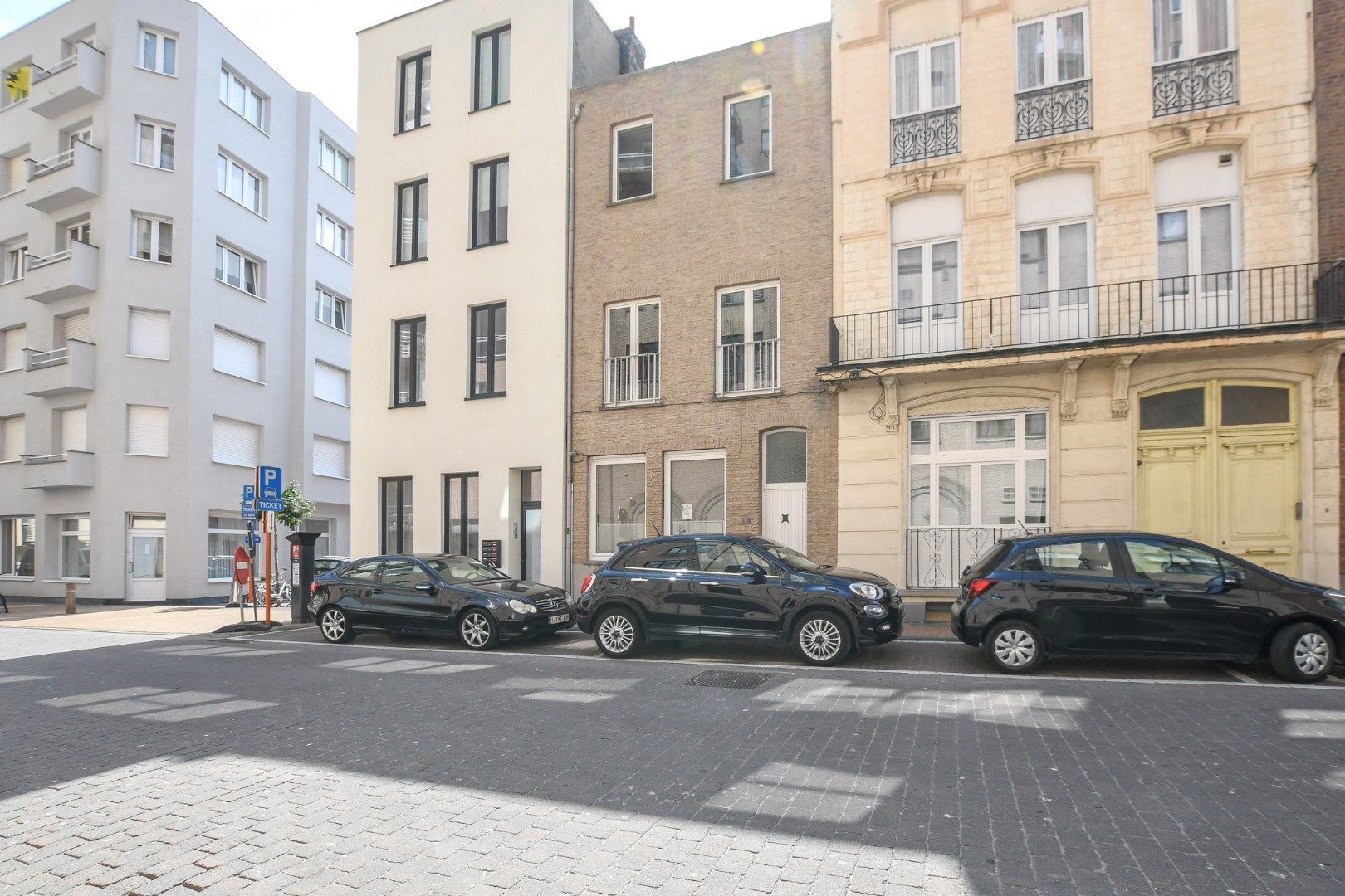 Ruime woning op 50 meter van de zee in Blankenberge foto 29