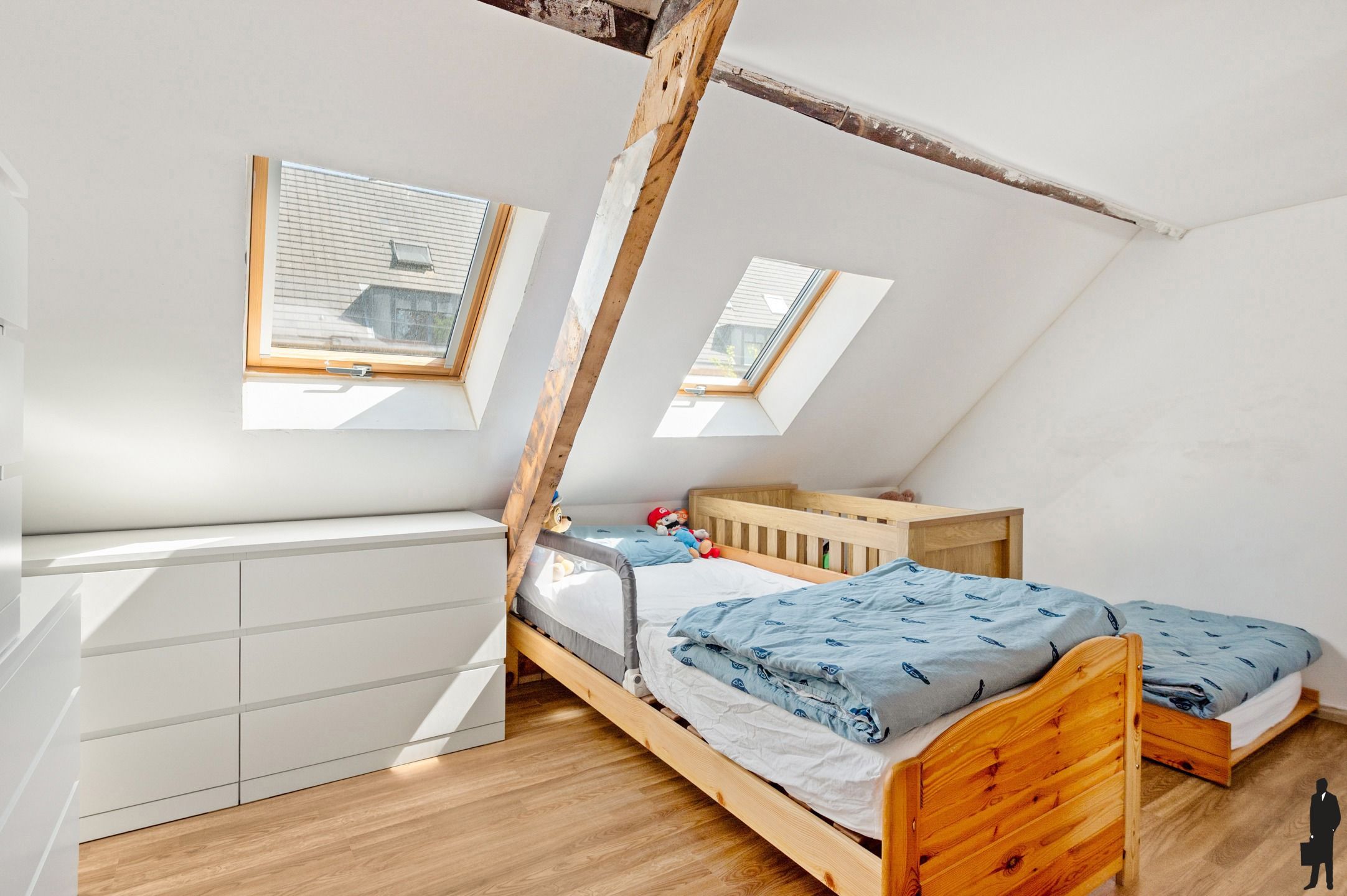 Instapklare rijwoning in het centrum van 's Gravenwezel. foto 17