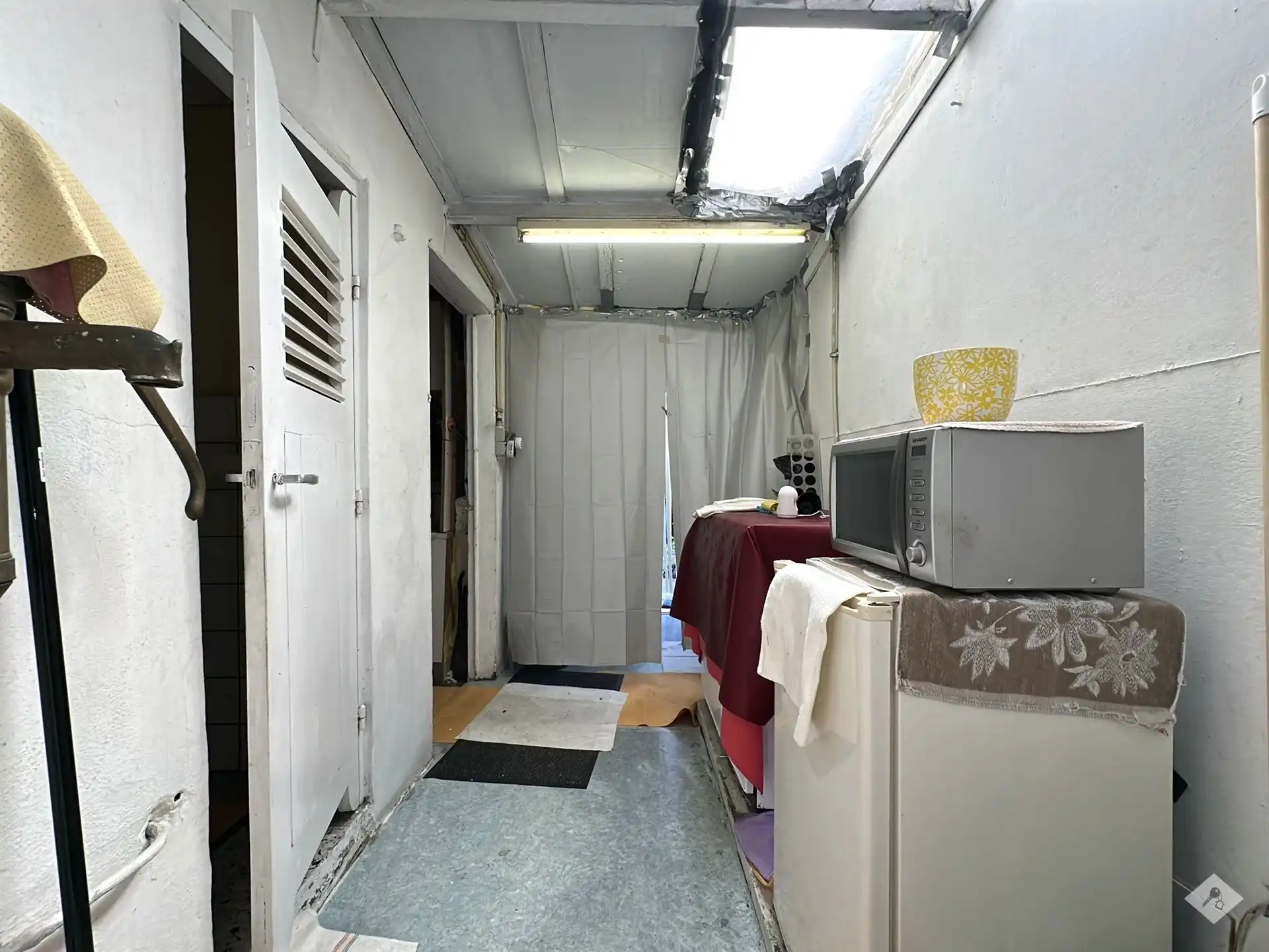 Te Renoveren Woning te Koop in Lebbeke foto 9