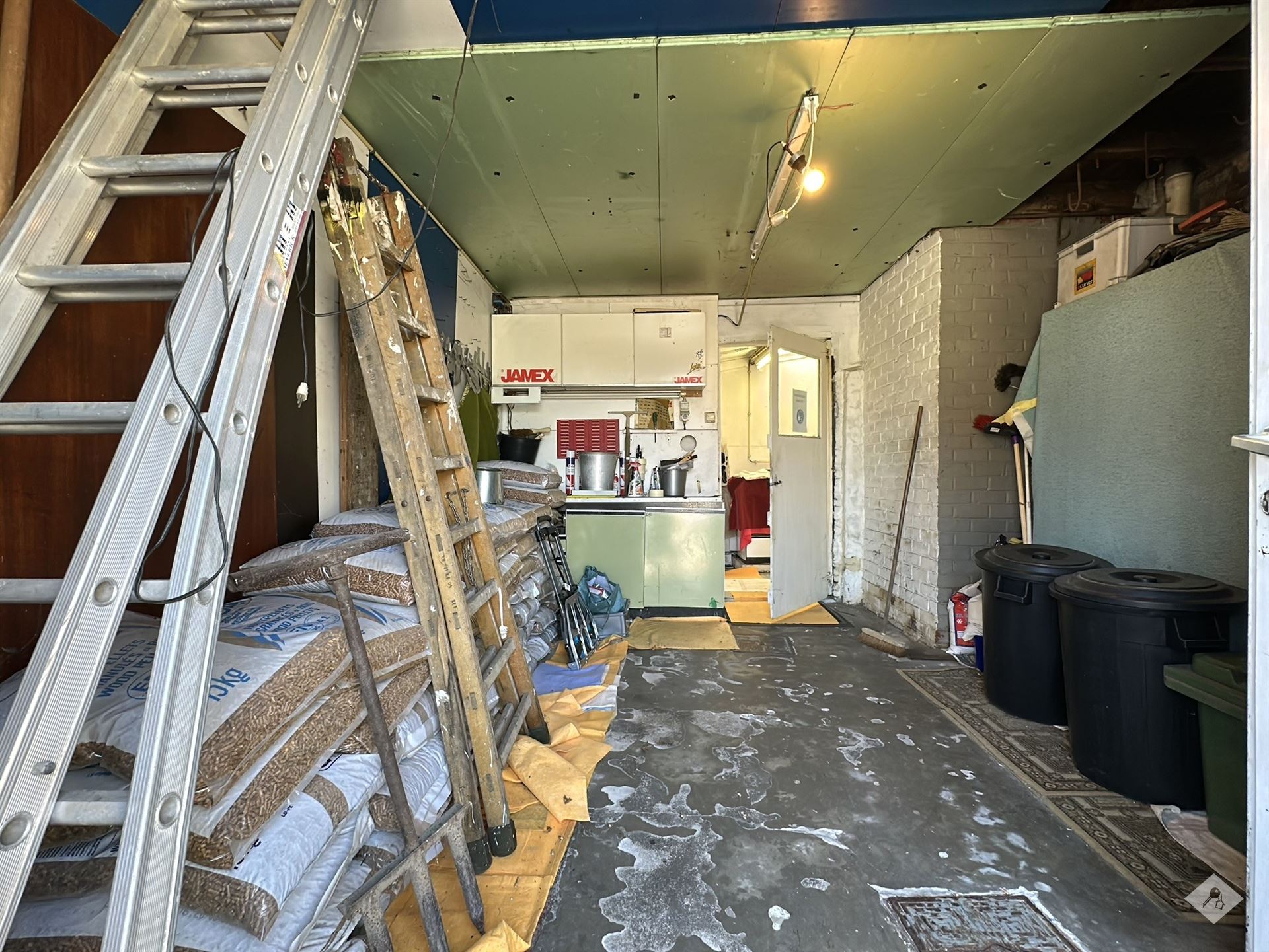 Te Renoveren Woning te Koop in Lebbeke foto 9