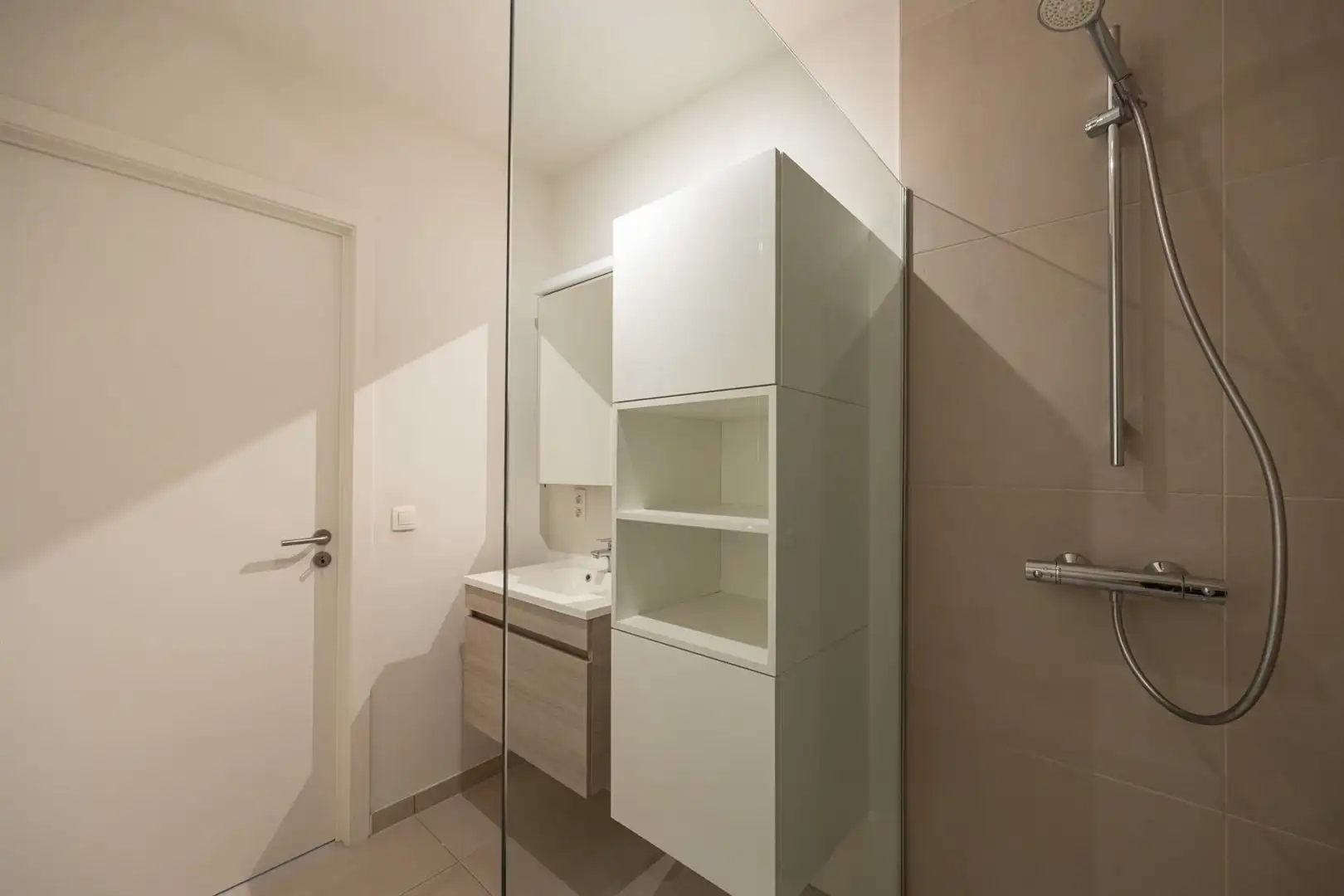 Cadixapp met groot terras foto 15