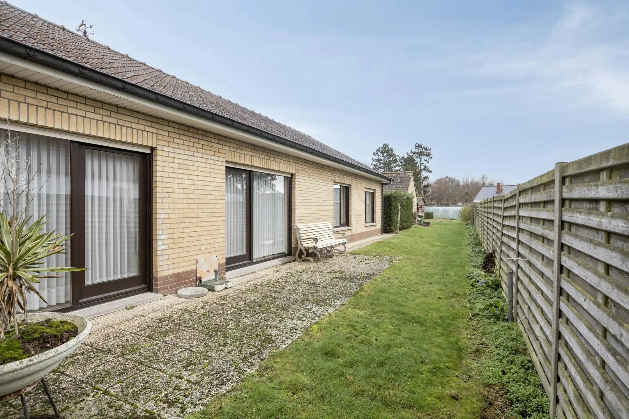 Gelijkvloerse villa op een perceel van maar liefst 2 342m² foto 20