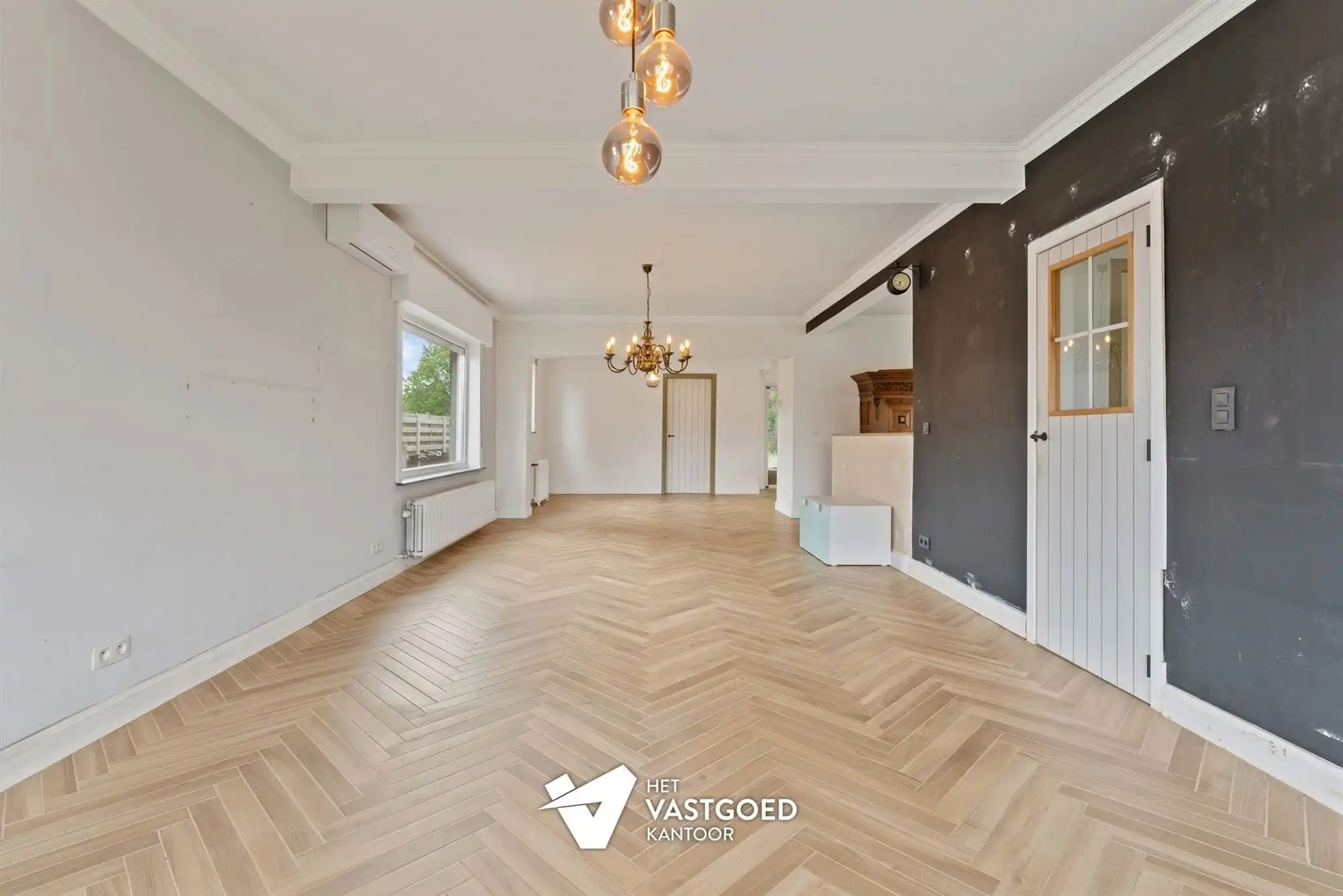 VOLLEDIG GERENOVEERDE WONING OP IDEALE LIGGING foto 5